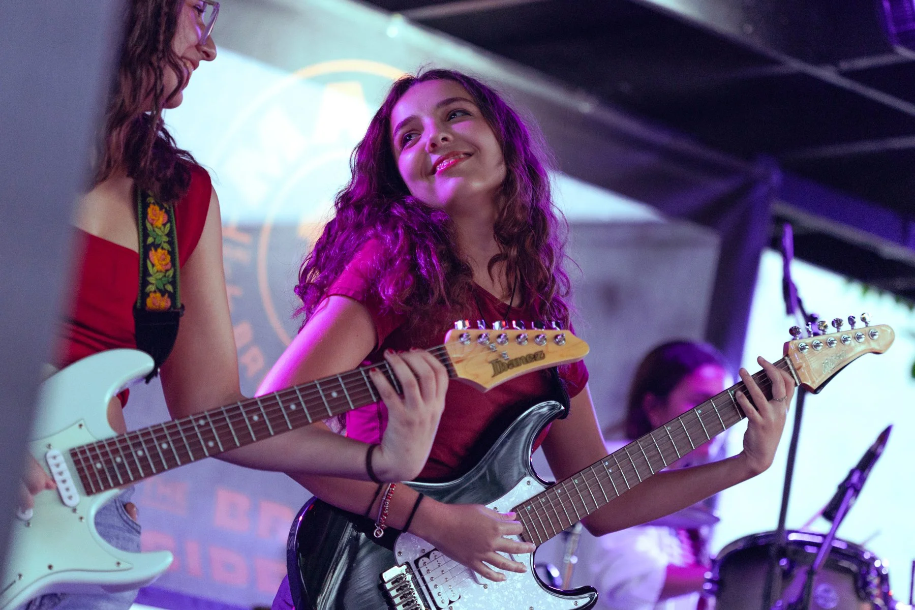 guitar player show.jpg