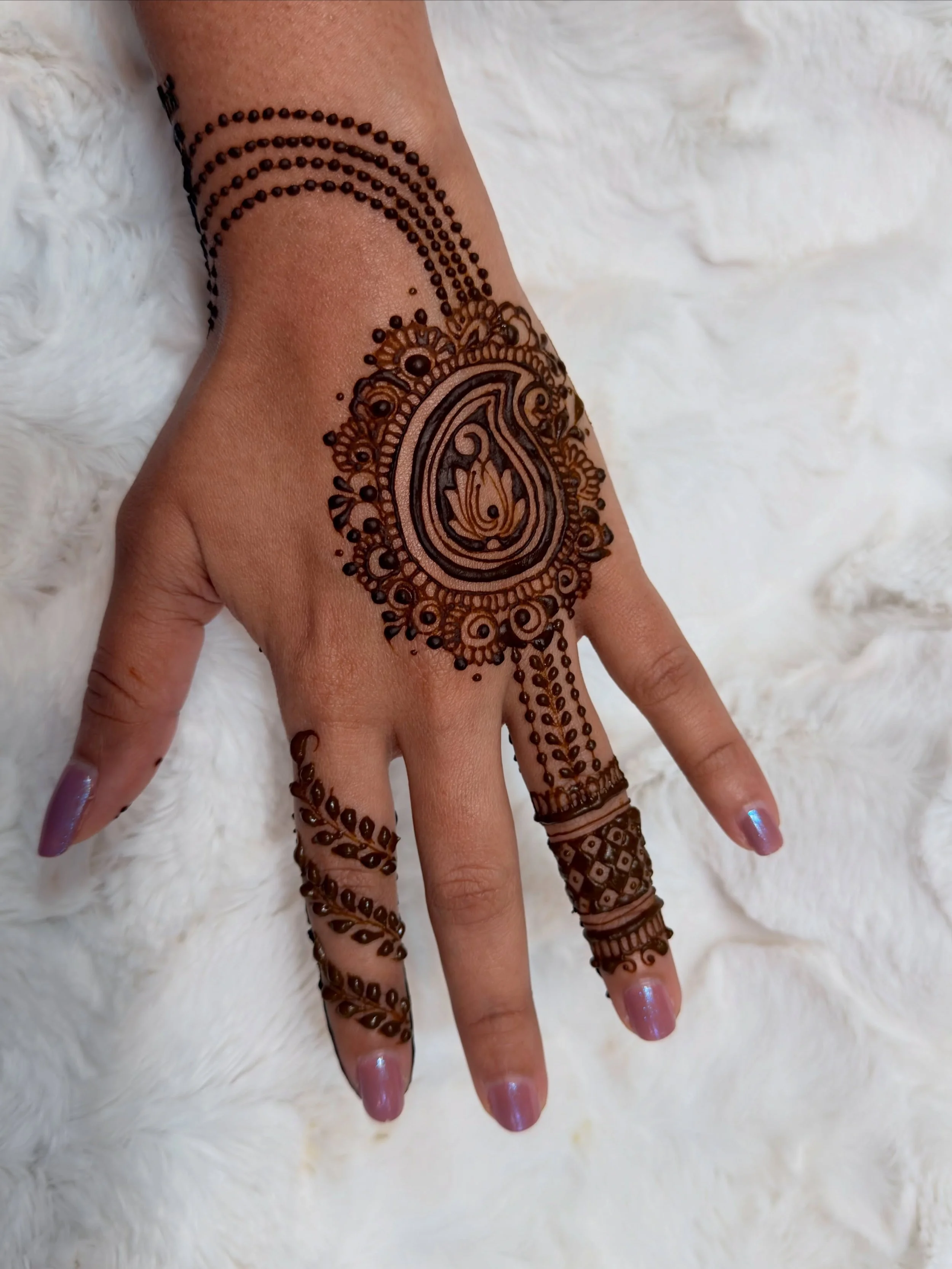 I&rsquo;ve always been drawn to the weightless elegance of fine jewelry the way delicate chains drape across the skin, the balance of statement cuffs, and the timeless charm of intricate filigree. Teaching myself this craft meant countless hours of e