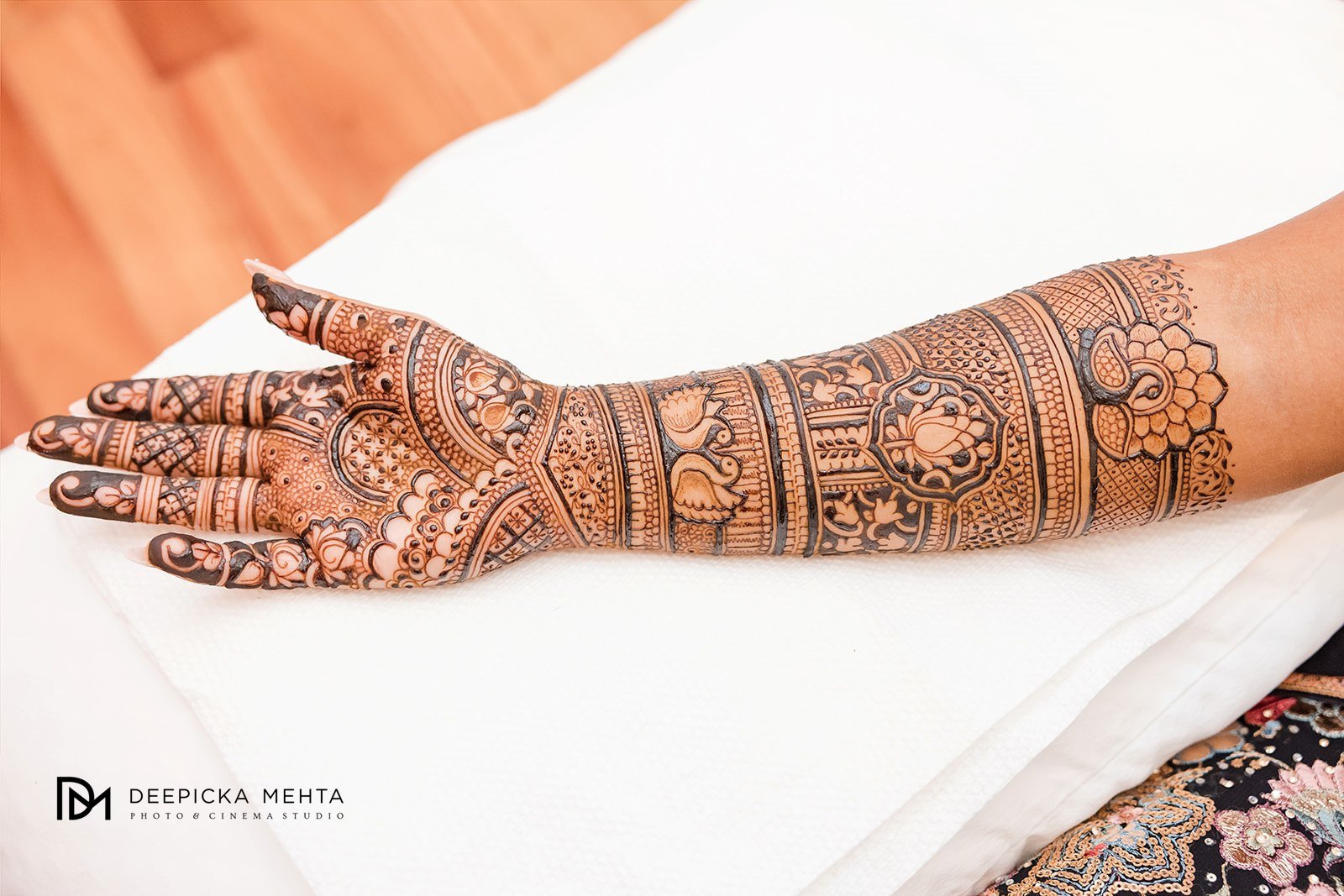 hamsi-james-mehndi_W_0240_websize.jpg