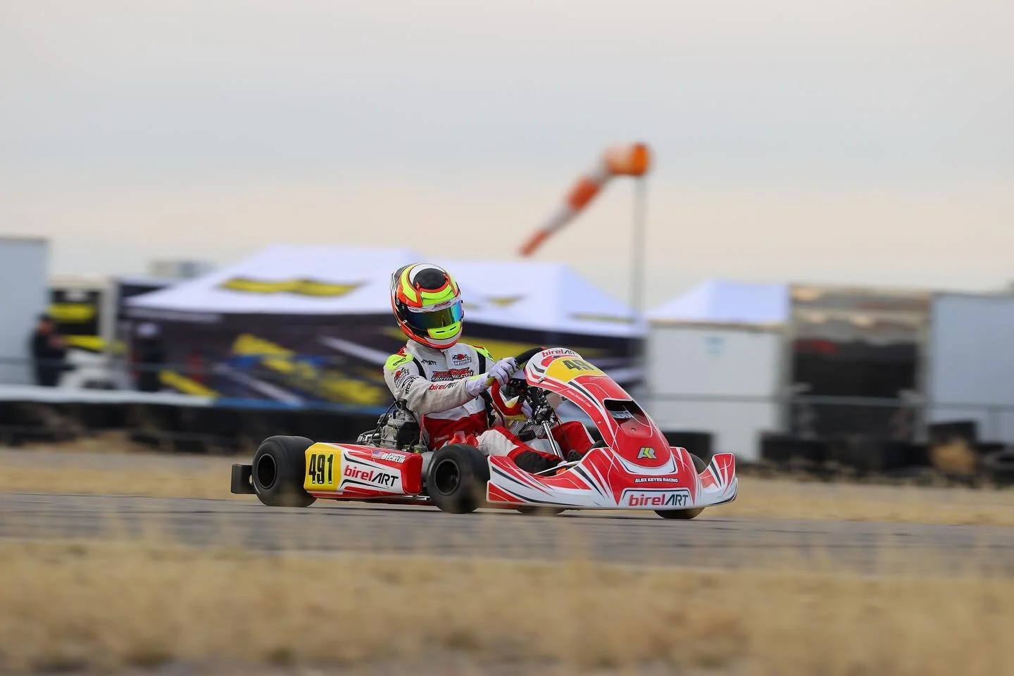 Definitely not our strongest weekend at @challenge_karting but still was good fun getting back into the kart.
-
#gokart #karting #racing #becauseracecar