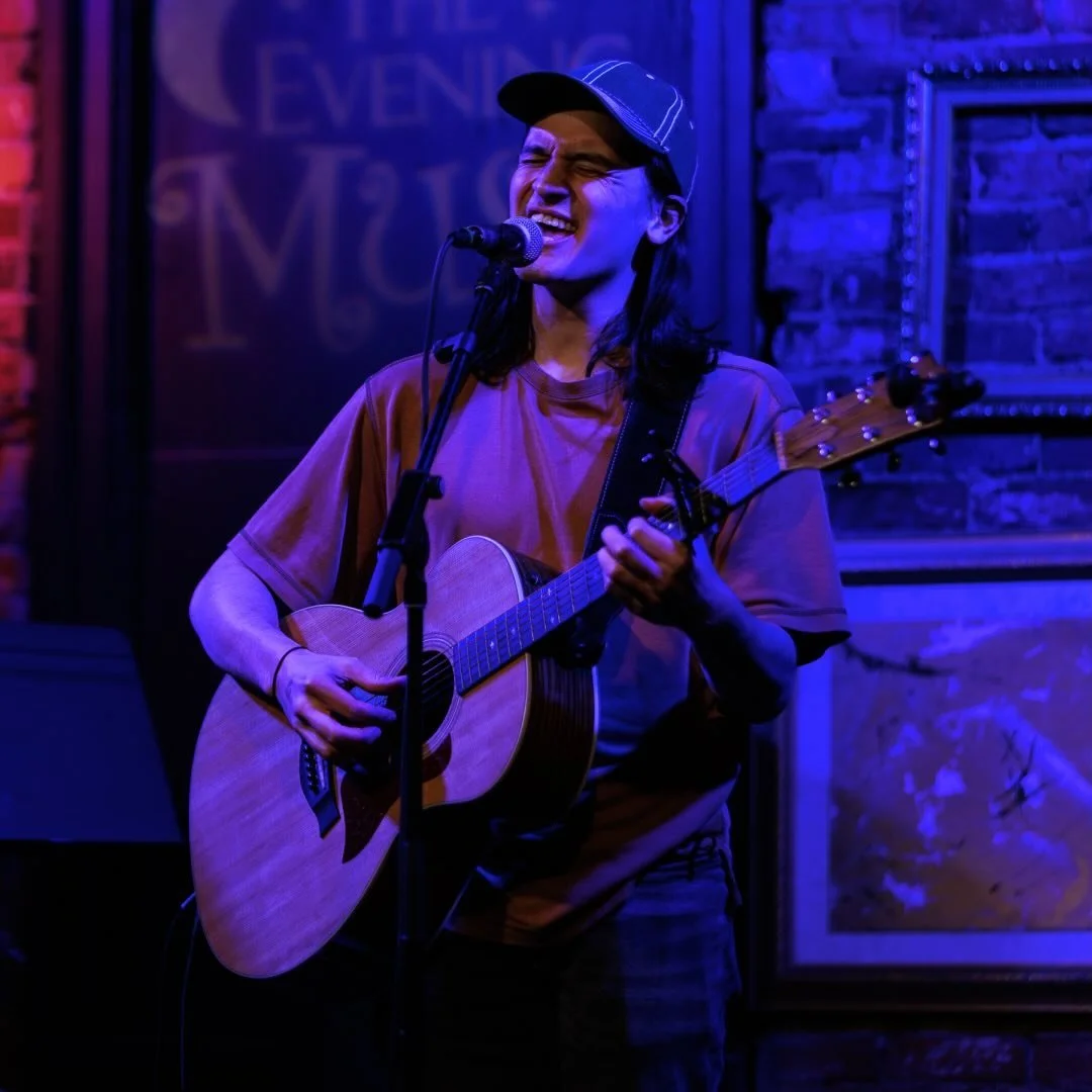 Live Music with Chris Vercauteren