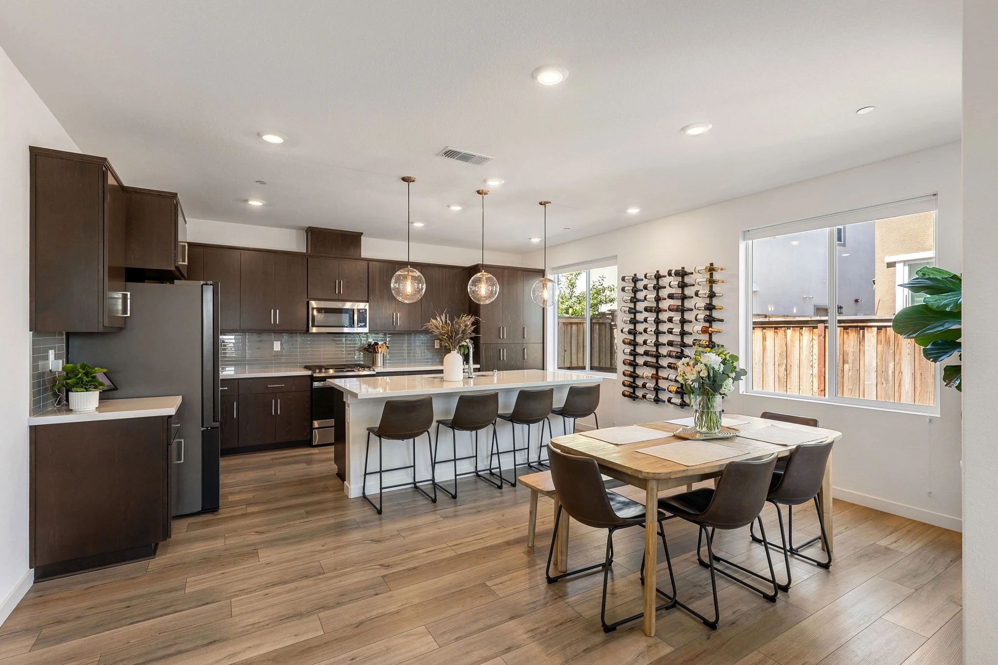 22-web-or-mls-2471-Lake-Club-Dr-CCF-22.jpg