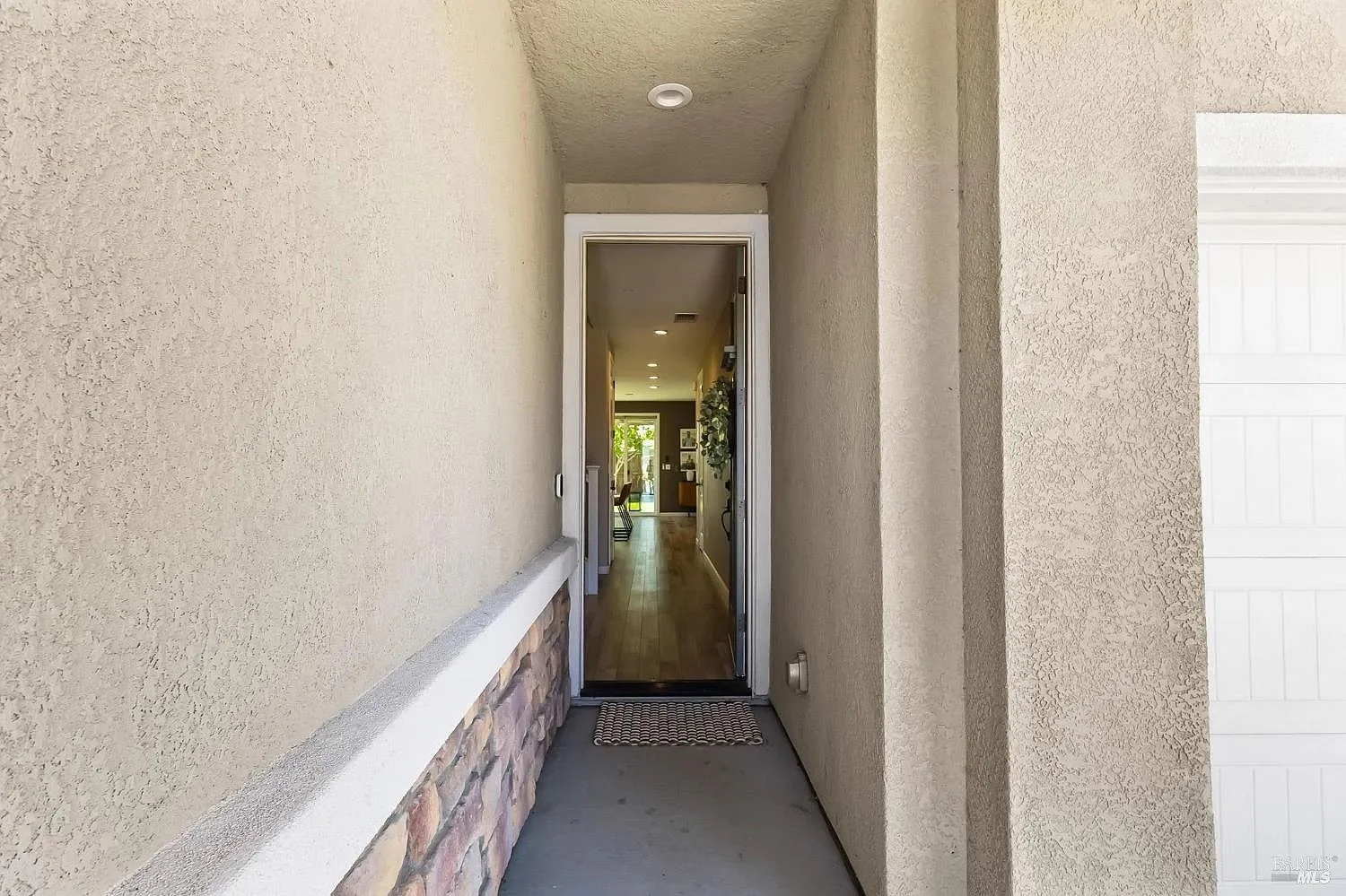 4. Front Entry.jpeg