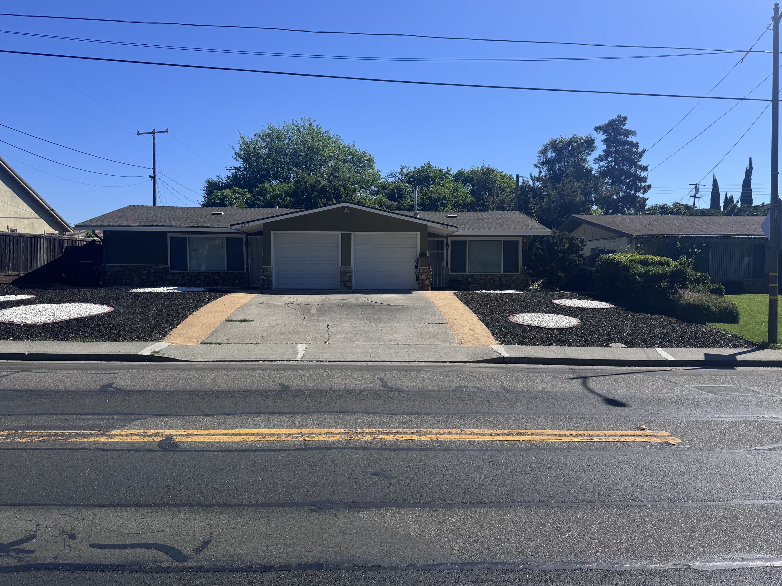 3 - Front of house.jpg