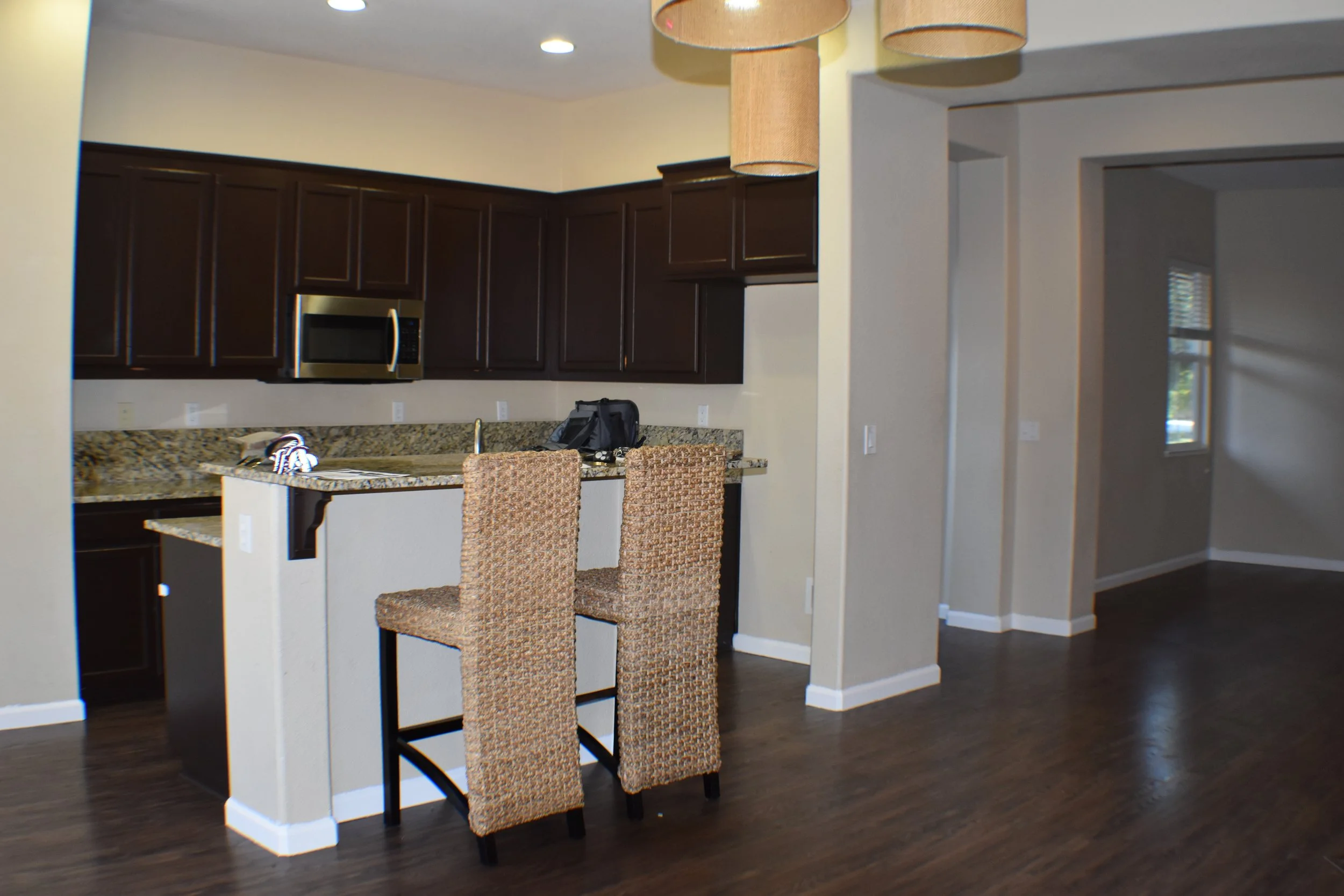 5. kitchen.JPG