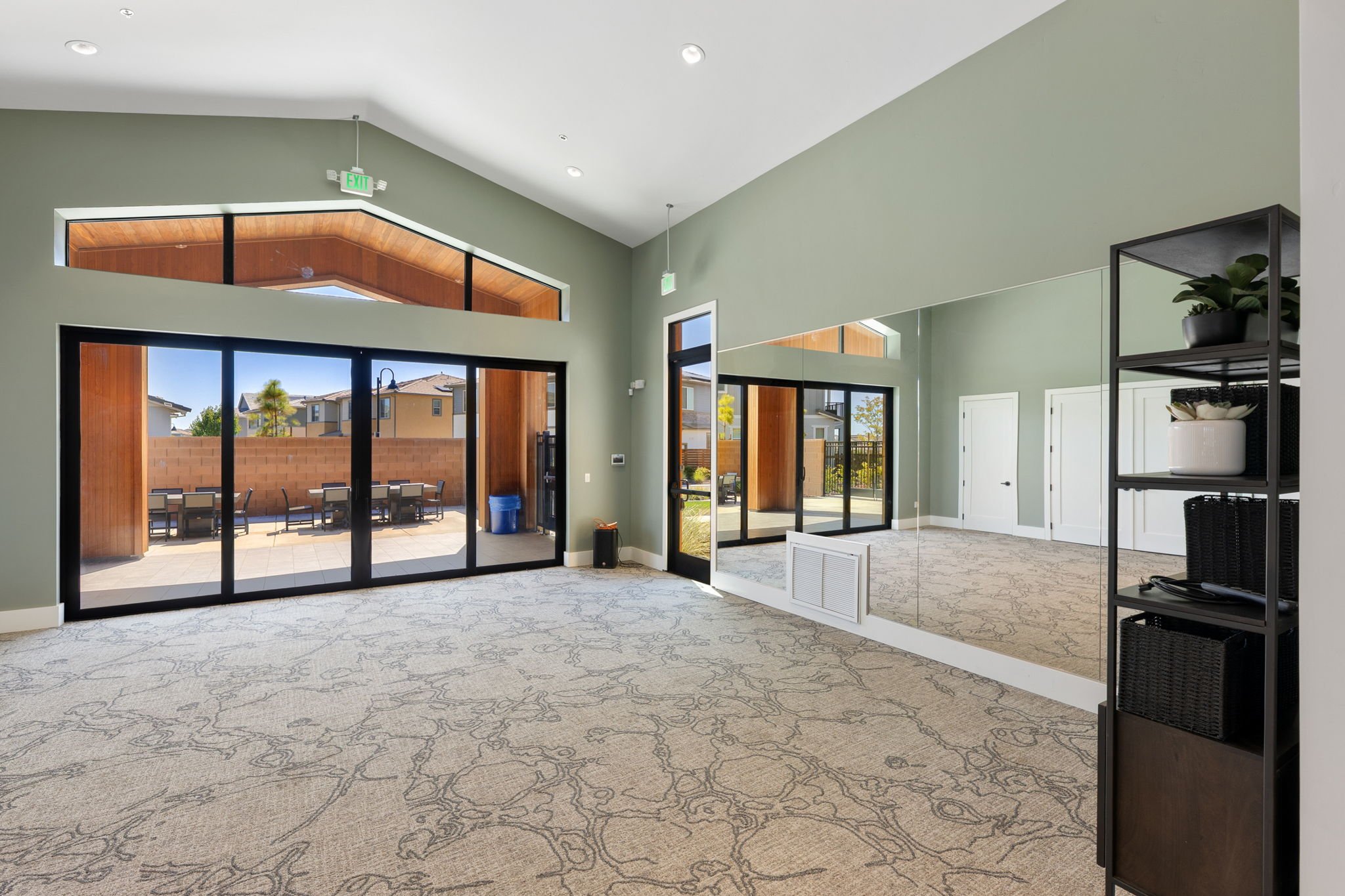 61-web-or-mls-2471-Lake-Club-Dr-CCF-61.jpg