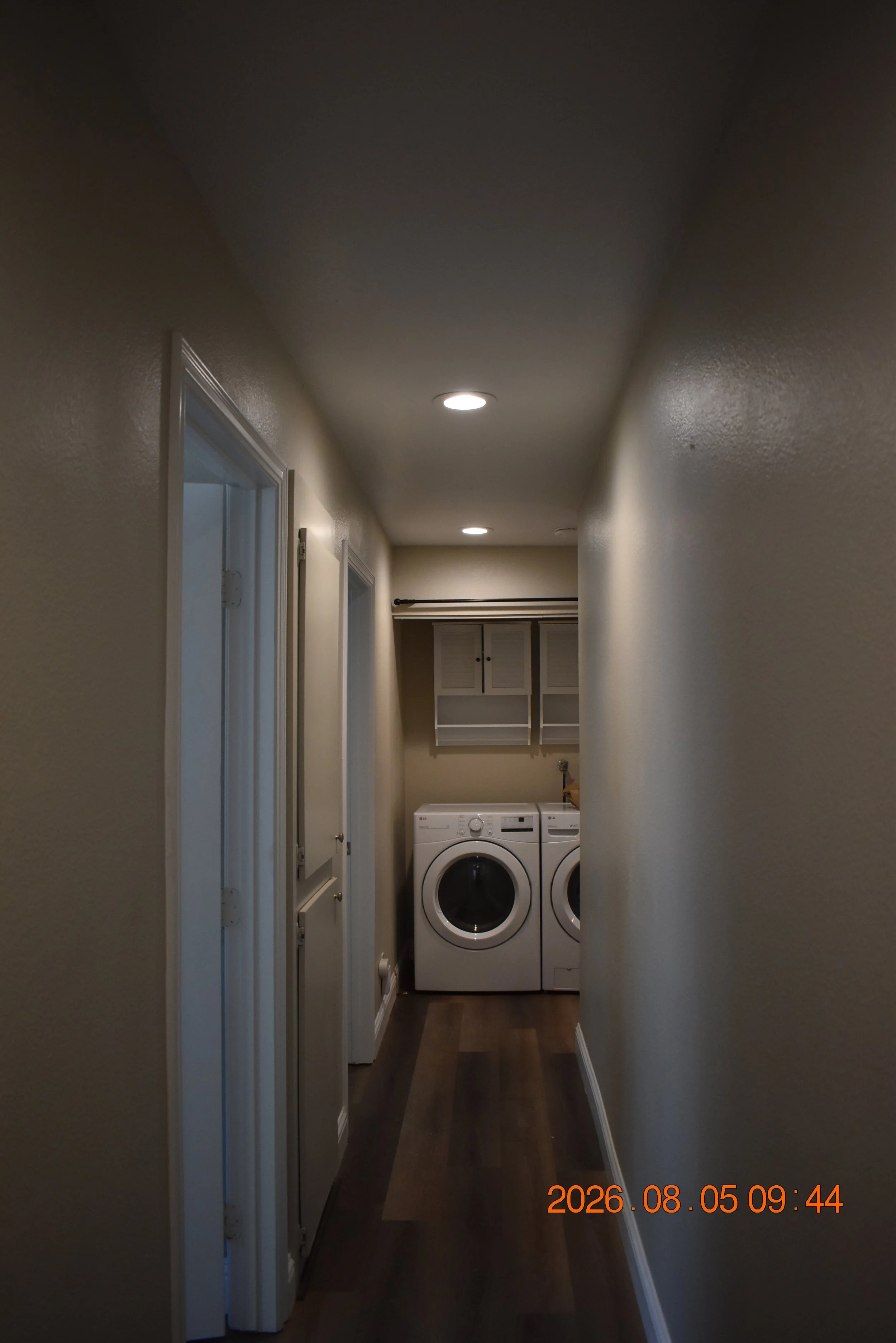 5. hallway 2.JPG