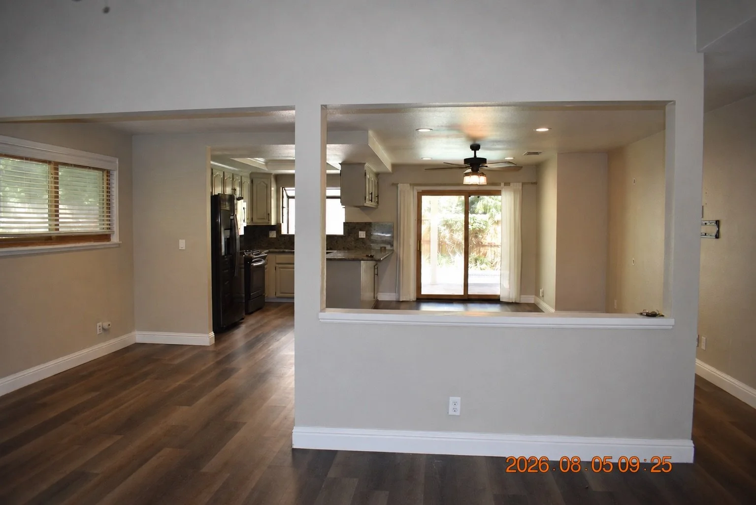 4. Kitchen:Dining.jpeg