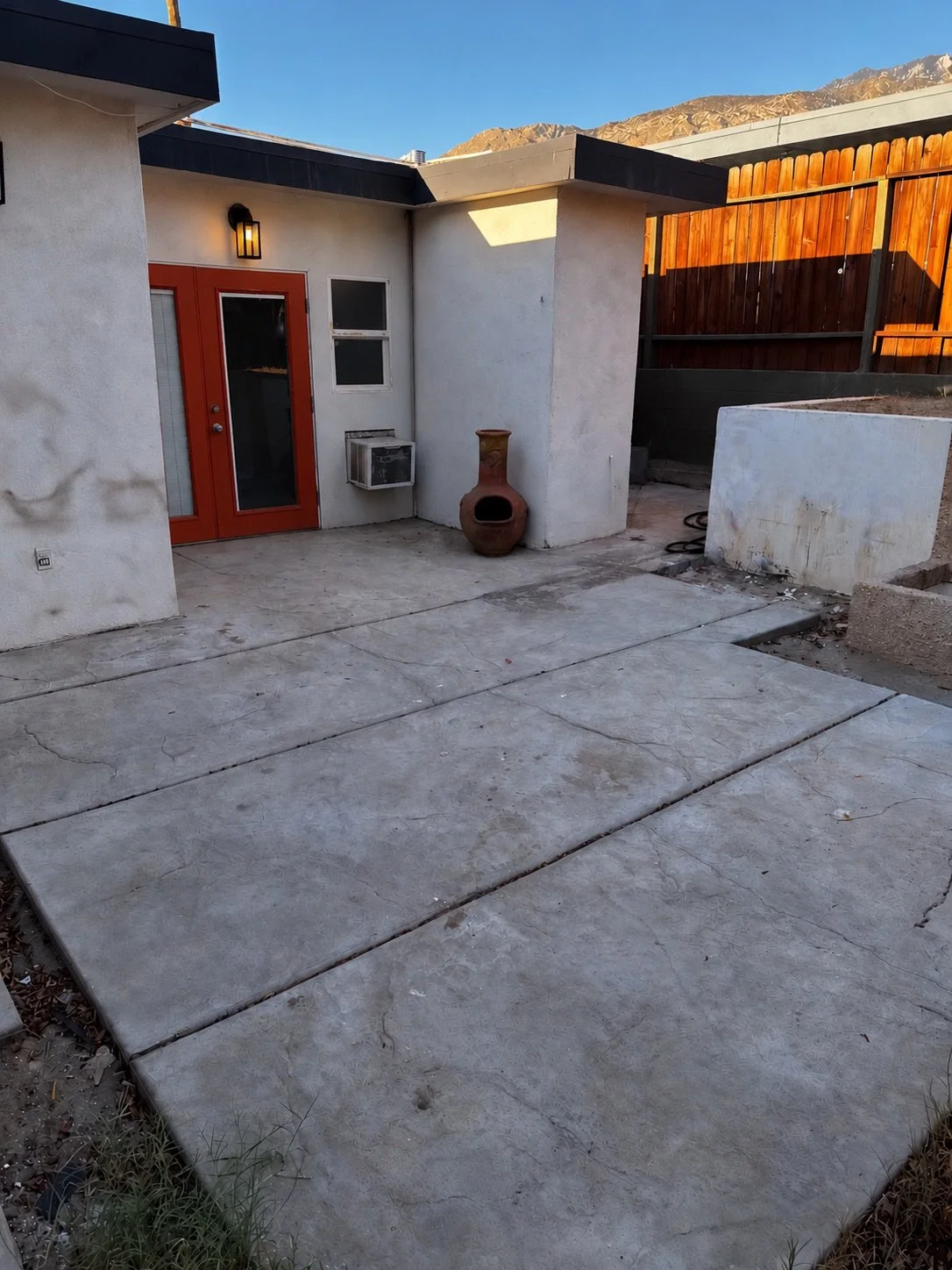 Rear yard side 2.jpeg