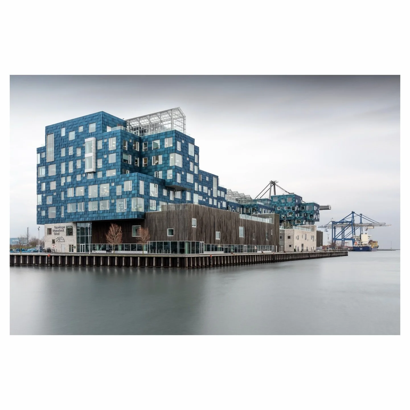 Six thousand square meters of aquamarine genius by C.F. M&oslash;ller Architects. Each panel angled to harvest both energy and presence.
📌 Nordhavn, Copenhagen
✁&mdash;&mdash;&mdash;&mdash;&mdash;&mdash;&mdash;&mdash;&mdash;&mdash;&mdash;&mdash;&mda