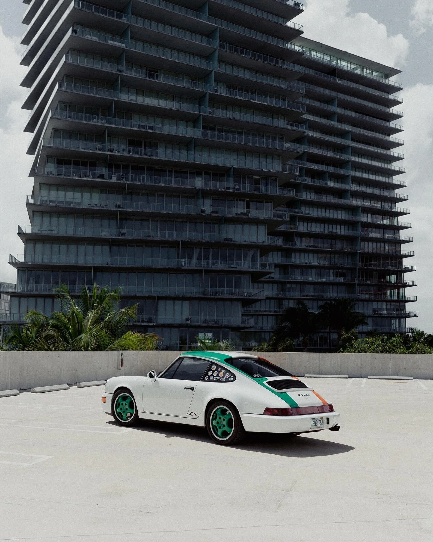 Represent. 

#automotivephotography #carphotography #porsche #porscheclub #rsamerica #964 #vintageporsche #vintagestyle #porscheclassic #germancars #aircooled