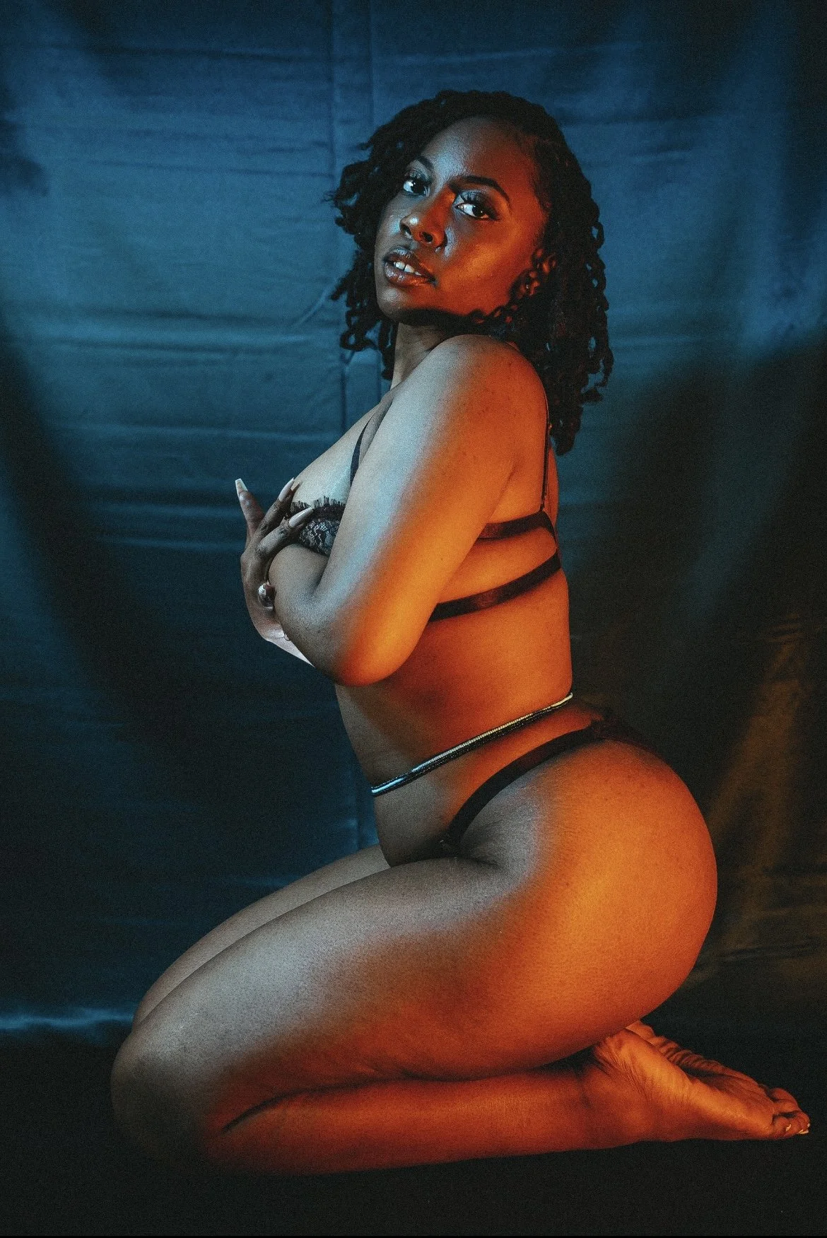 Kamili Sanaa Portfolio -25.jpg