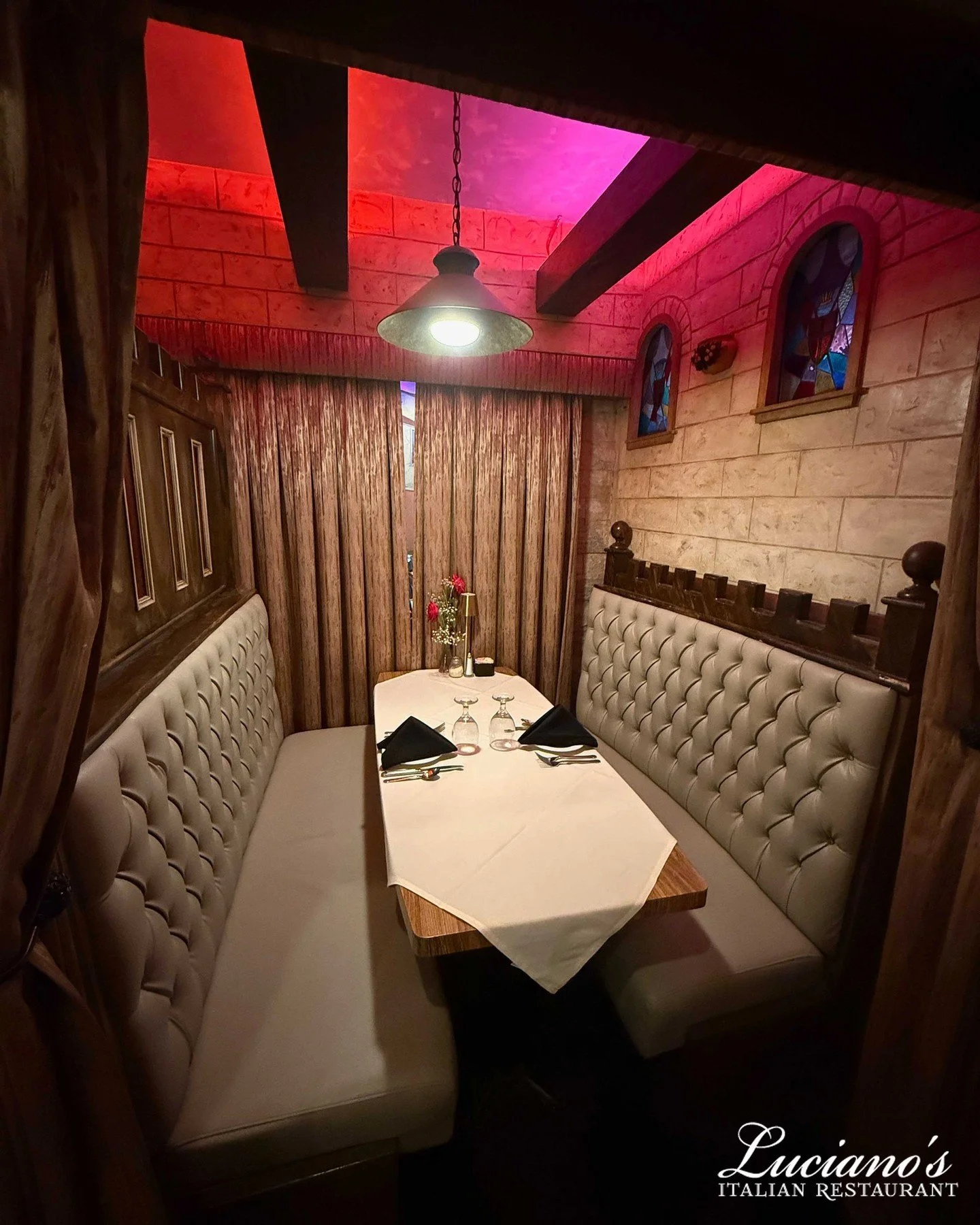 Whether you're on a first date or reigniting old sparks, Luciano's booths are the perfect setting for any romantic evening!