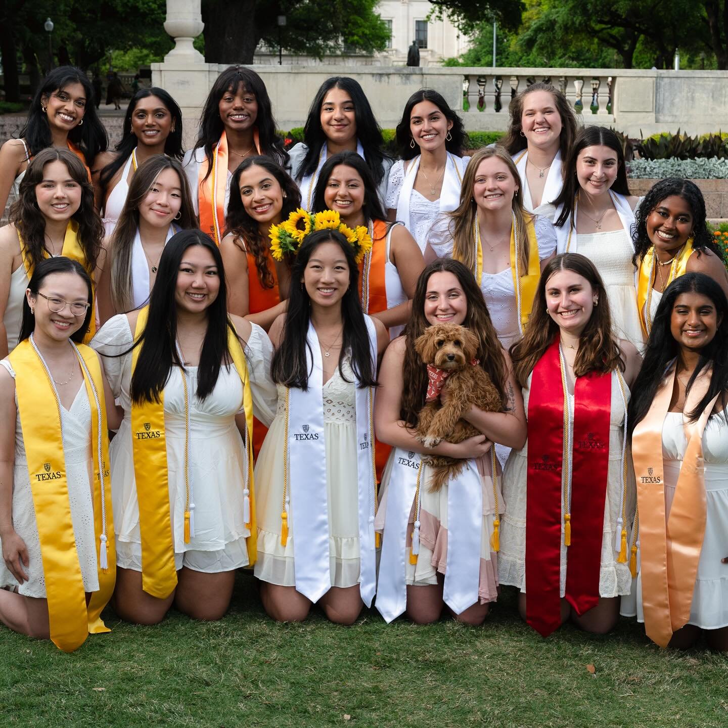 congratulations to our wonderful seniors!! 🎓 
we miss you already and know you will all be AMAZING in your next chapter! 
stay sunny💛

keep an eye out for more of our spring &lsquo;24 grads🌻

cover 📸: @manoosirivelu