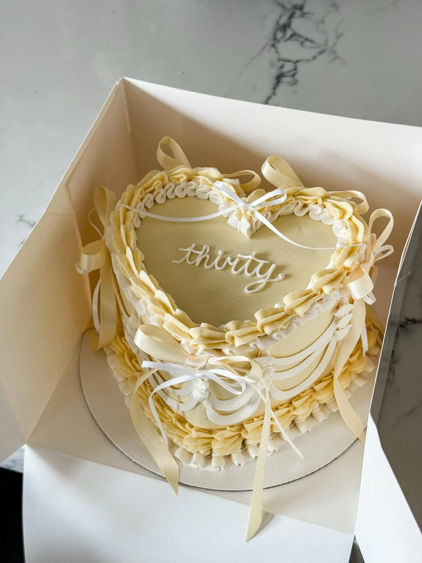 🧈💛

heart cakes will always have my heart (too cheesy)? 🤭

every heart cake is different for me &mdash; endless possibilities of vintage piping styles! 

#butteryellow #heartcakes #buttercreamcake #birthdaycake #cakeinspo #localbaker #sacramento #