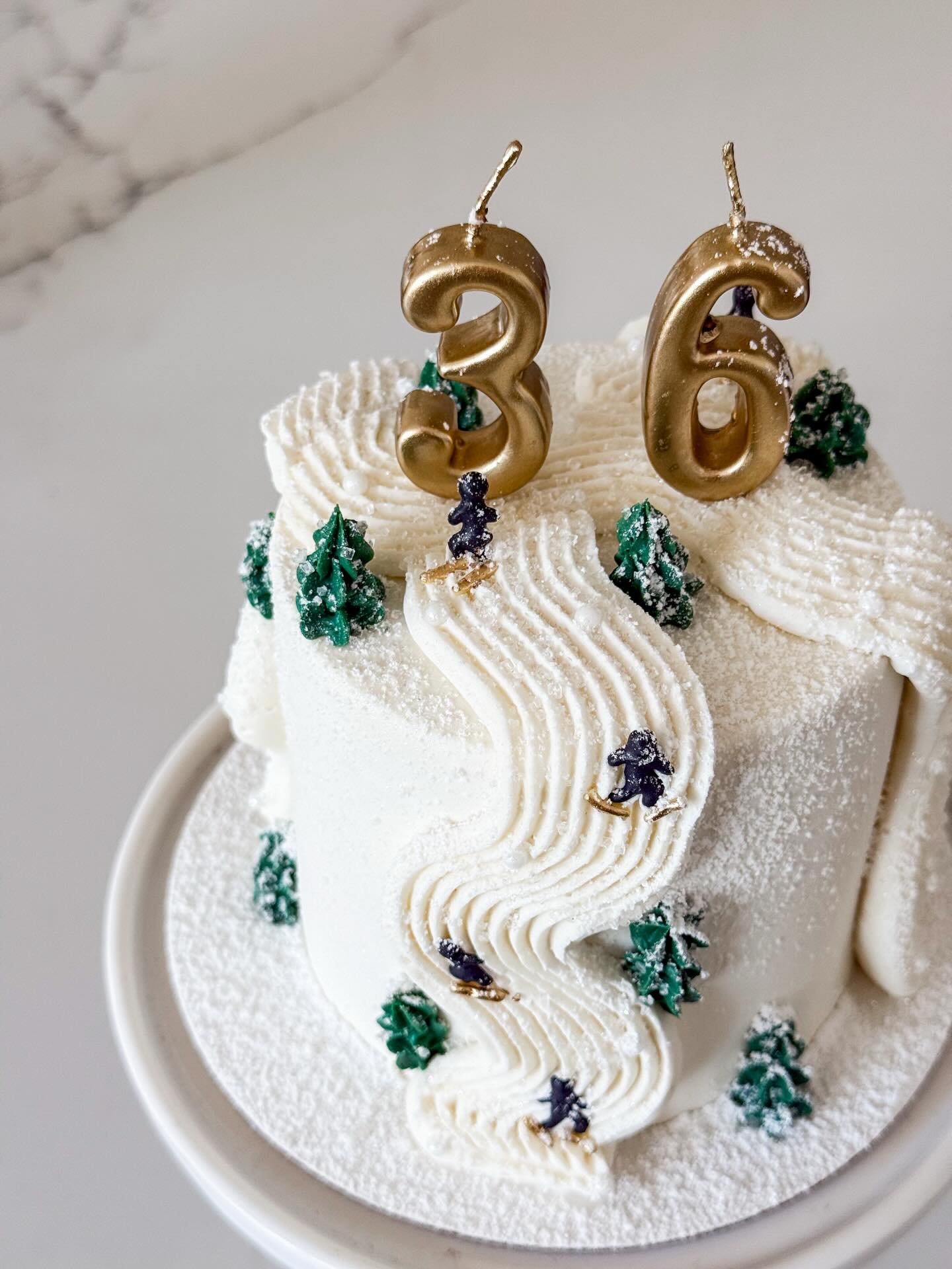 a variety of white smash cakes 🤍

custom cakes / cake inspo / smash cake / birthday cake / intimate birthday / local baker / sacramento / folsom / edh / fair oaks / roseville / buttercream cake / apres ski / pokemon / lucky one / first birthday