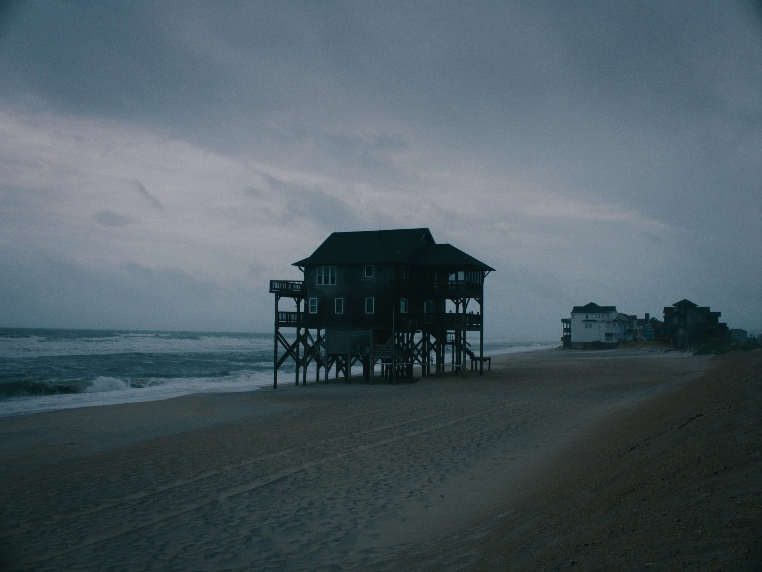 BASIC_TENSION_STILLS00559048 copy.jpeg