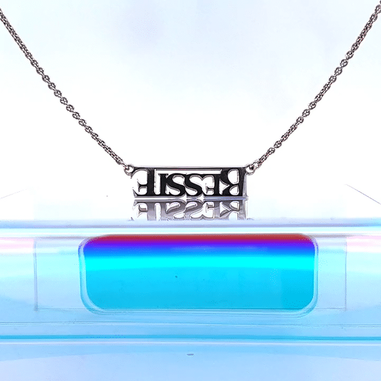 Upside-Down Name Necklace-high.gif