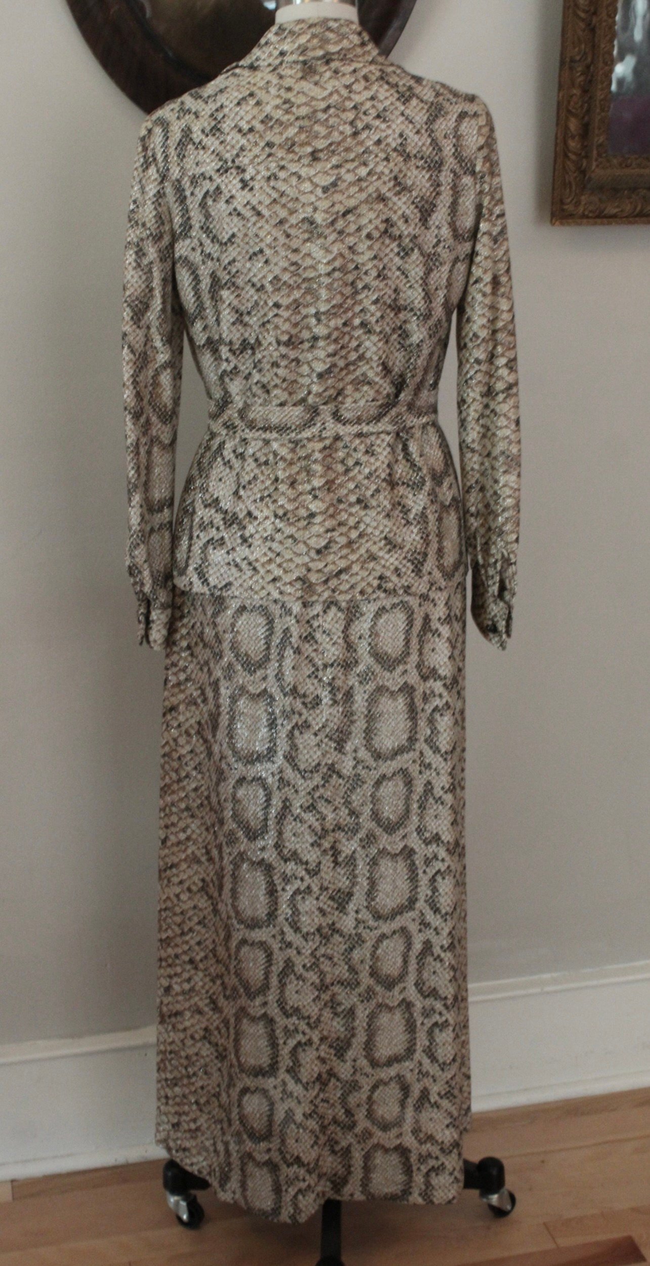 https://i.etsystatic.com/15588832/r/il/3c4fc1/3853720601/il_fullxfull.3853720601_cb25.jpg