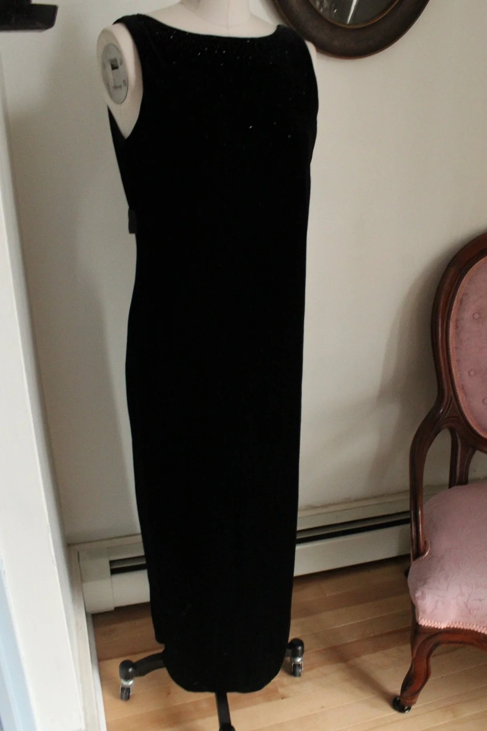 1990's Molly Malloy Backless Black Velvet Beaded Neckline Evening Gown Prom  Dress  Pincushion Costuming