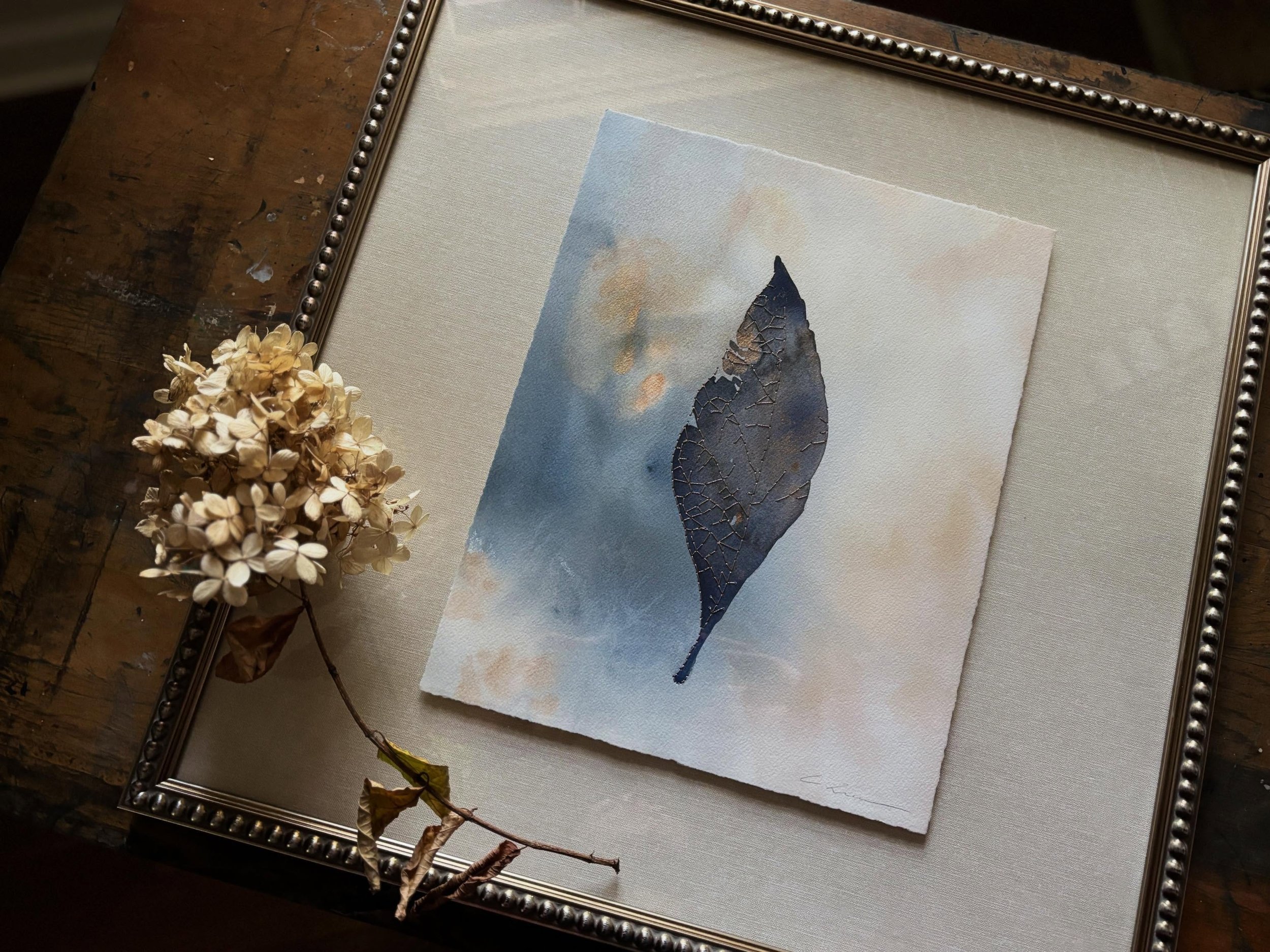 A number of pieces with gold threaded embellishments have been welcomed into new homes recently, which means more sewing is in my future! 

#memphisartist #901artist #catlenckewatercolor #memphisinteriordesign #stitchedwithlove