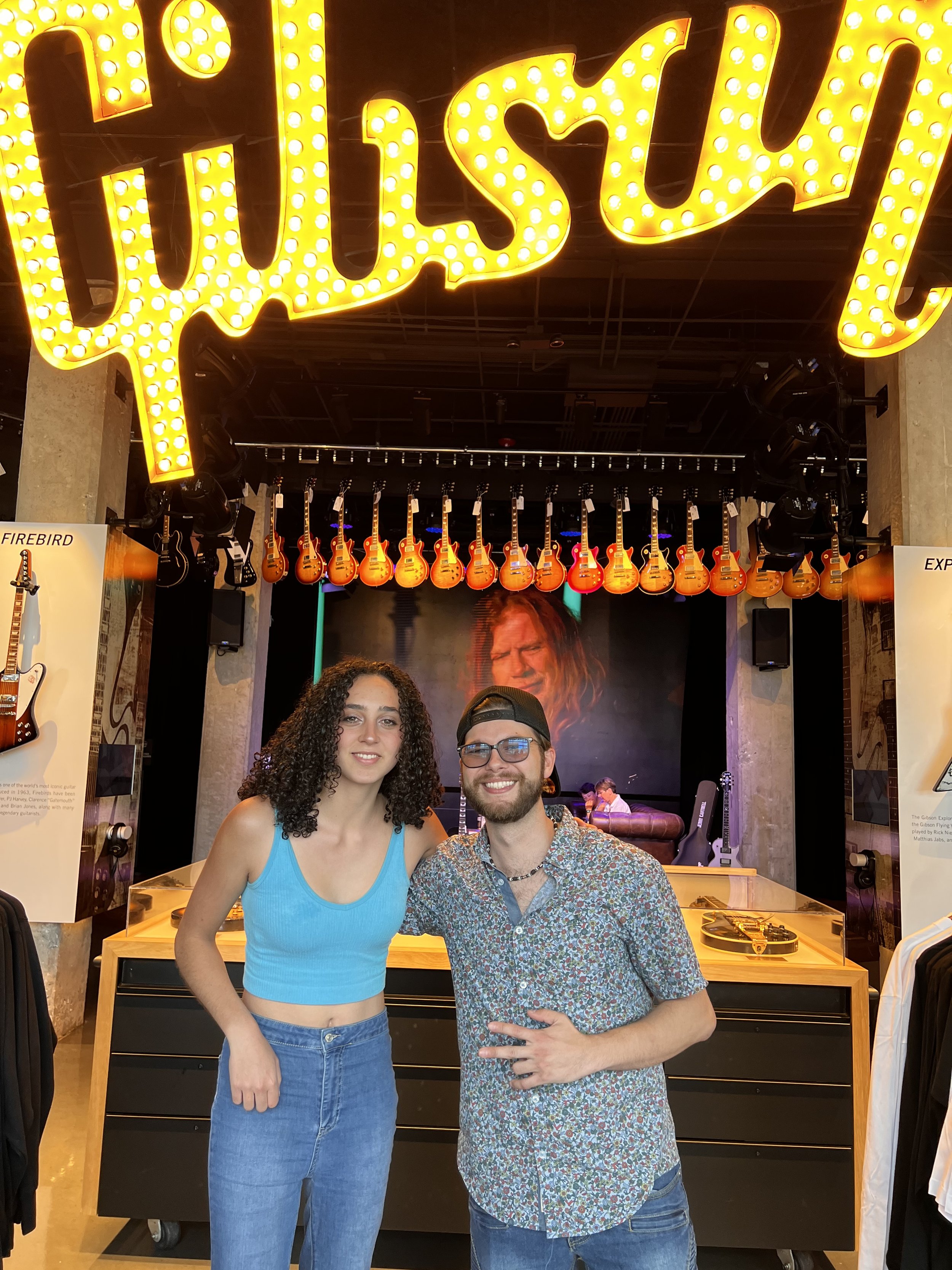 Gibson Garage Meet Up