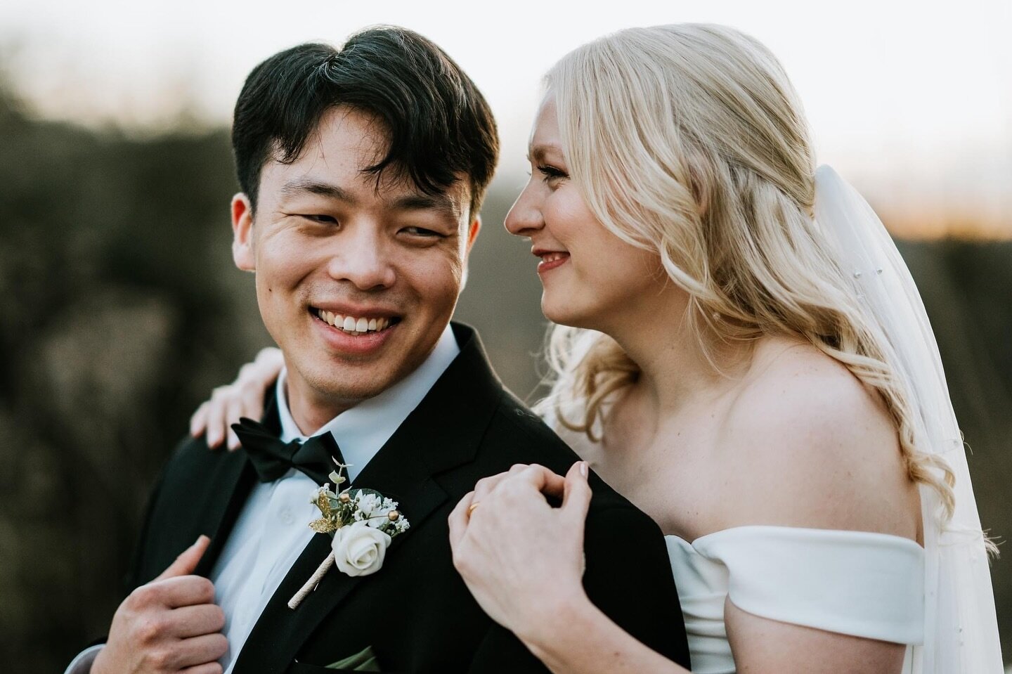 Sneak peek of Jacey and Paul&rsquo;s big day! ✨

Venue: @cheekwood 
Photographer: @ardeechuaphoto