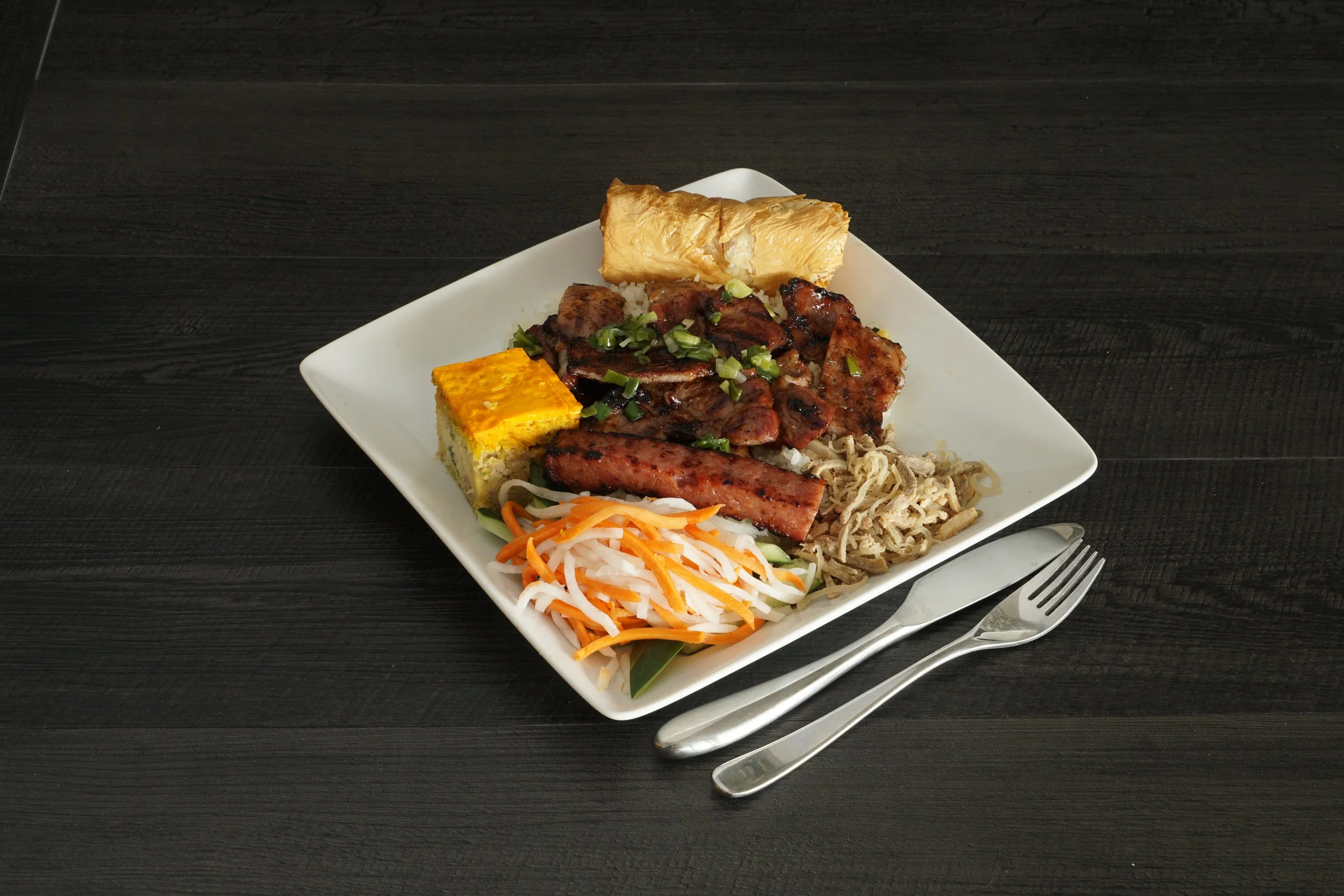 FamilyOwned Vietnamese Restaurant Brooklyn Park, MN MT Noodles