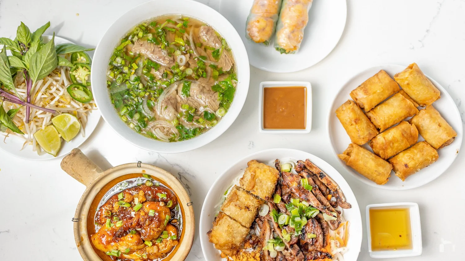 FamilyOwned Vietnamese Restaurant Brooklyn Park, MN MT Noodles