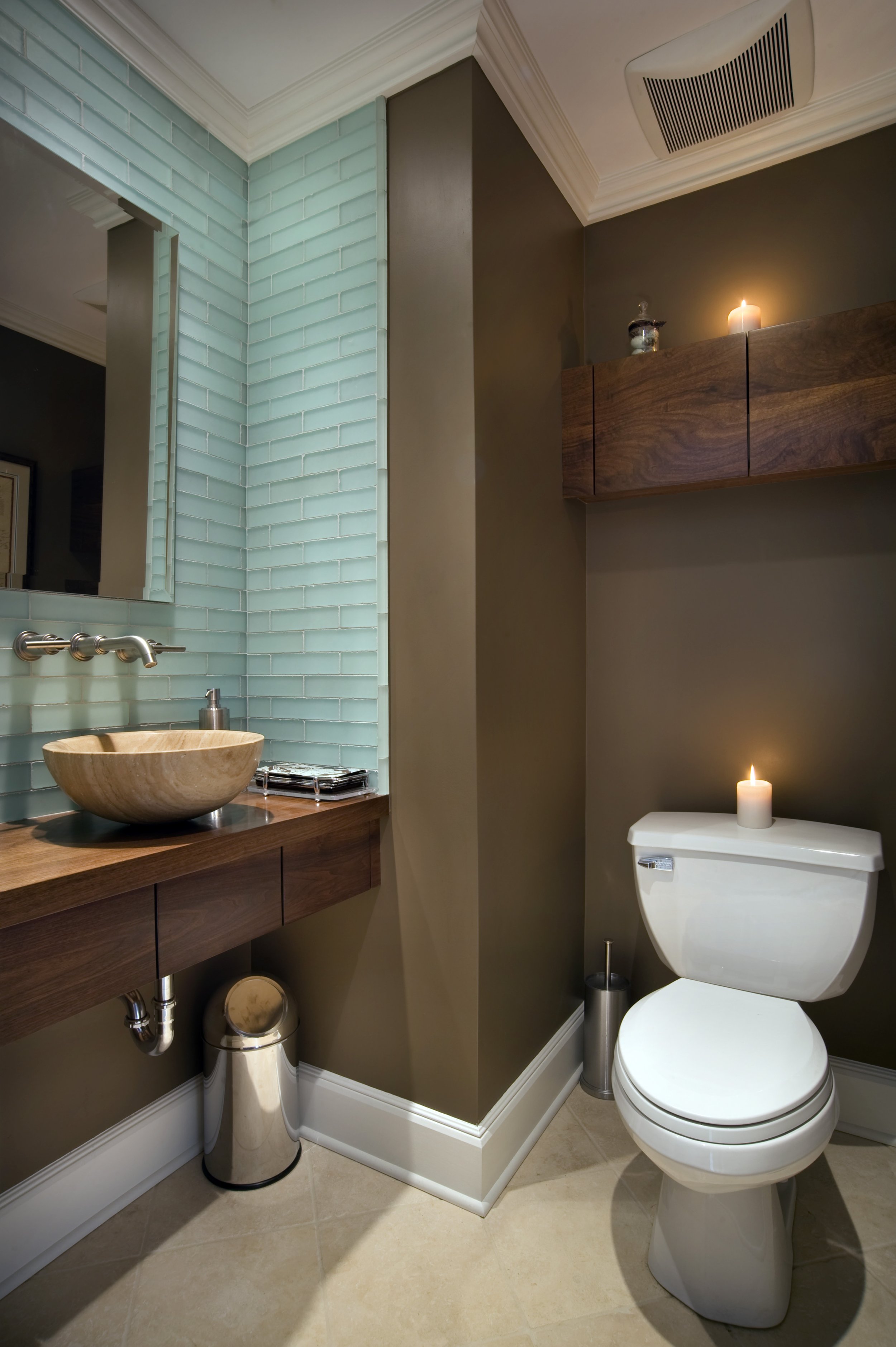powder room.jpg
