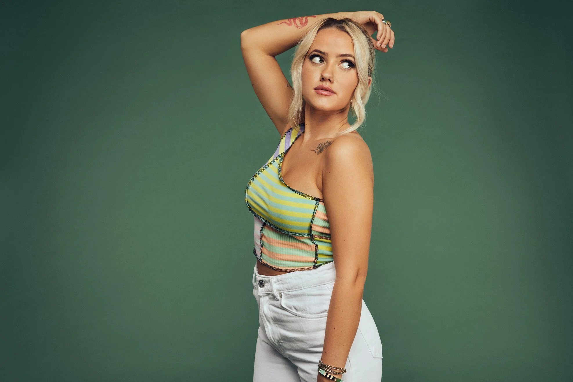 Stina_04_studio_gronn.jpg