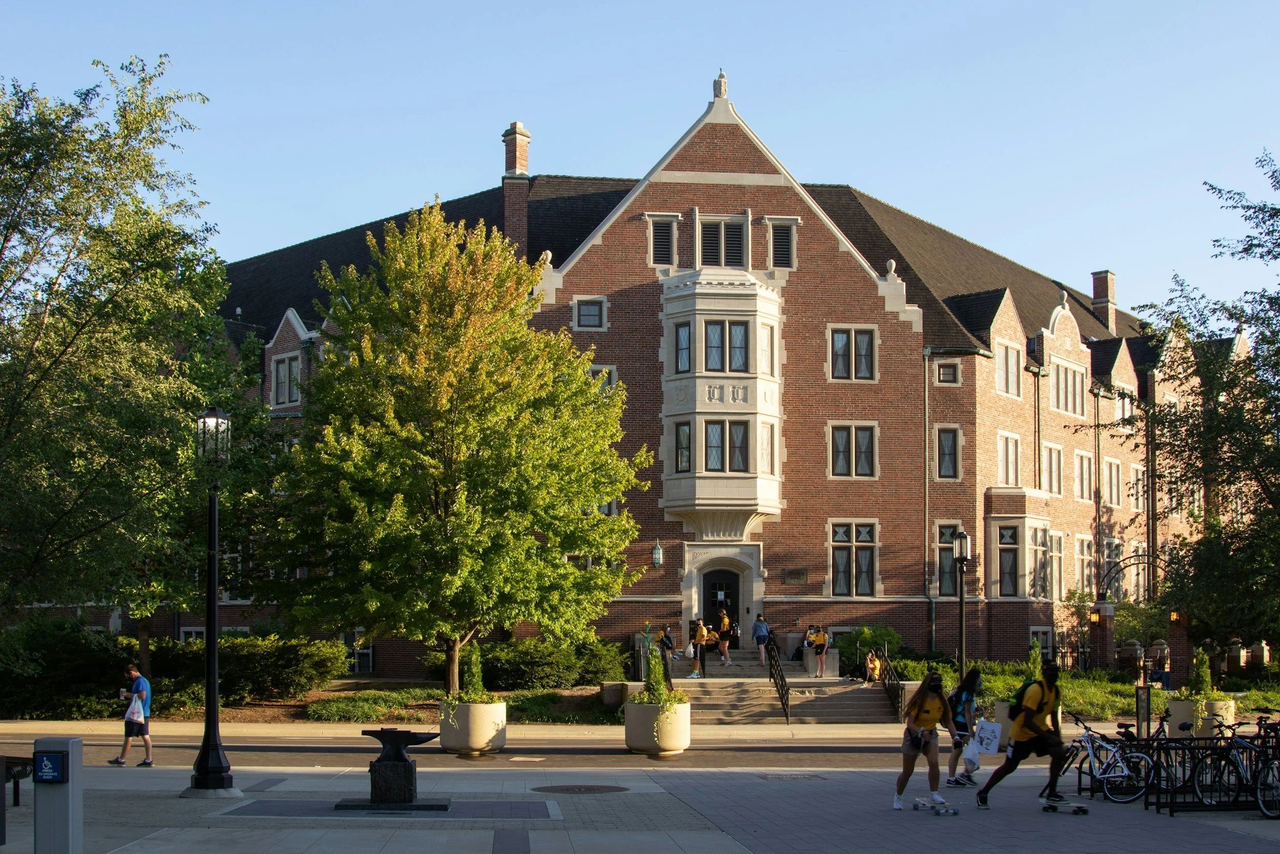 UPenn Supplemental Essays Guide 2026-2027 