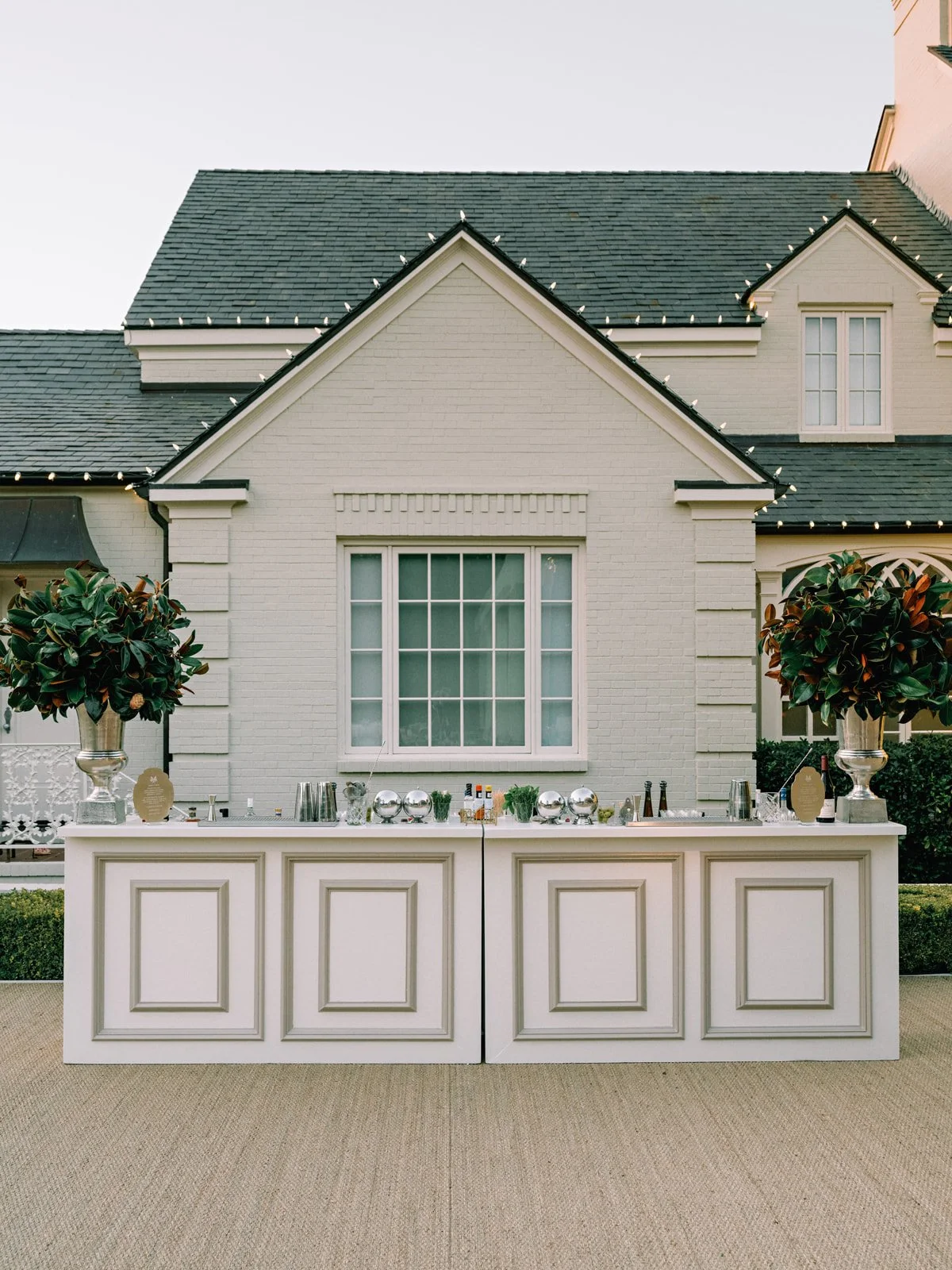 luxury-private-estate-wedding-garland-entrance.jpg