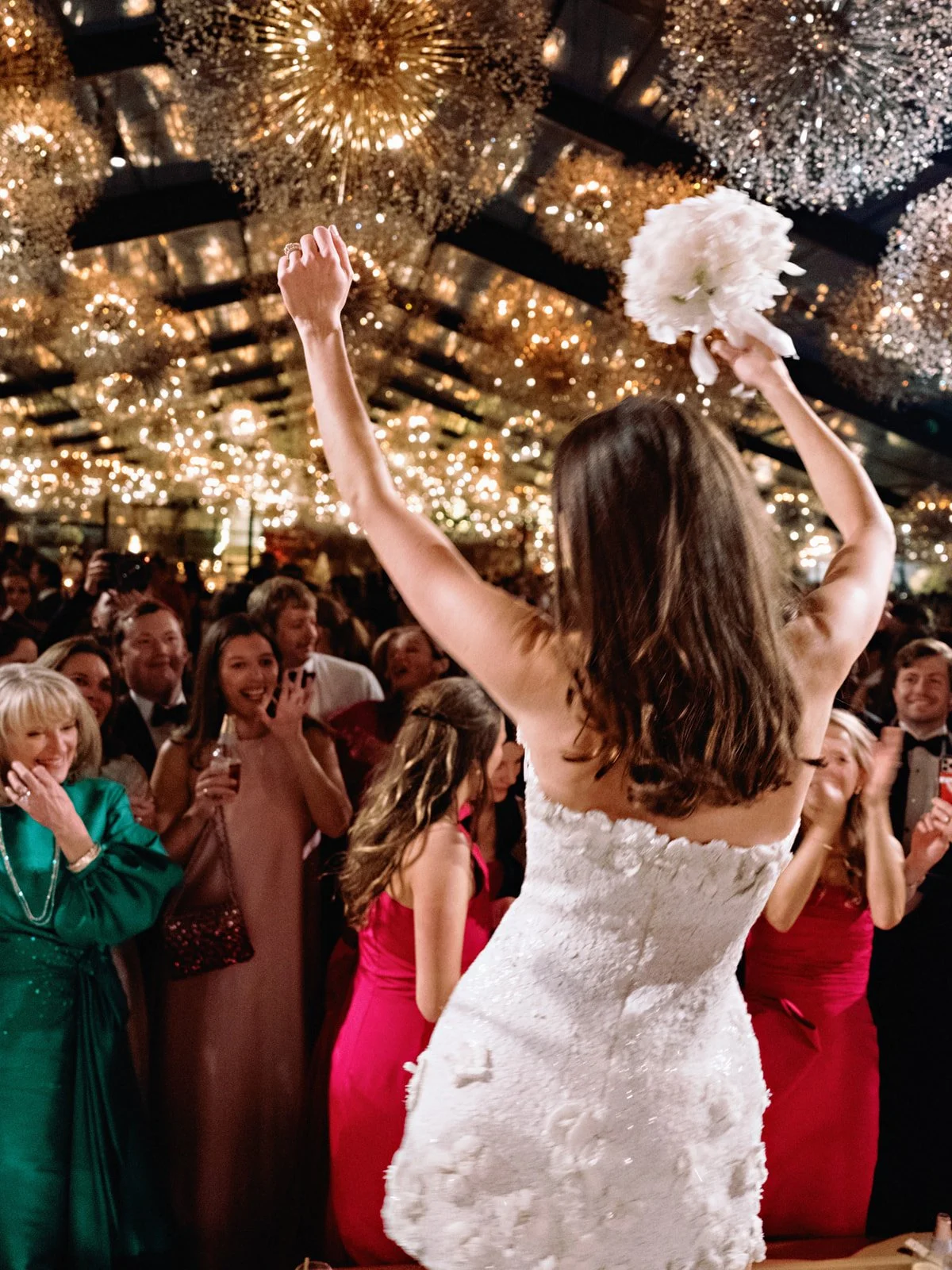 luxury-home-wedding-texas-bouquet-toss-bridesmaids.jpg