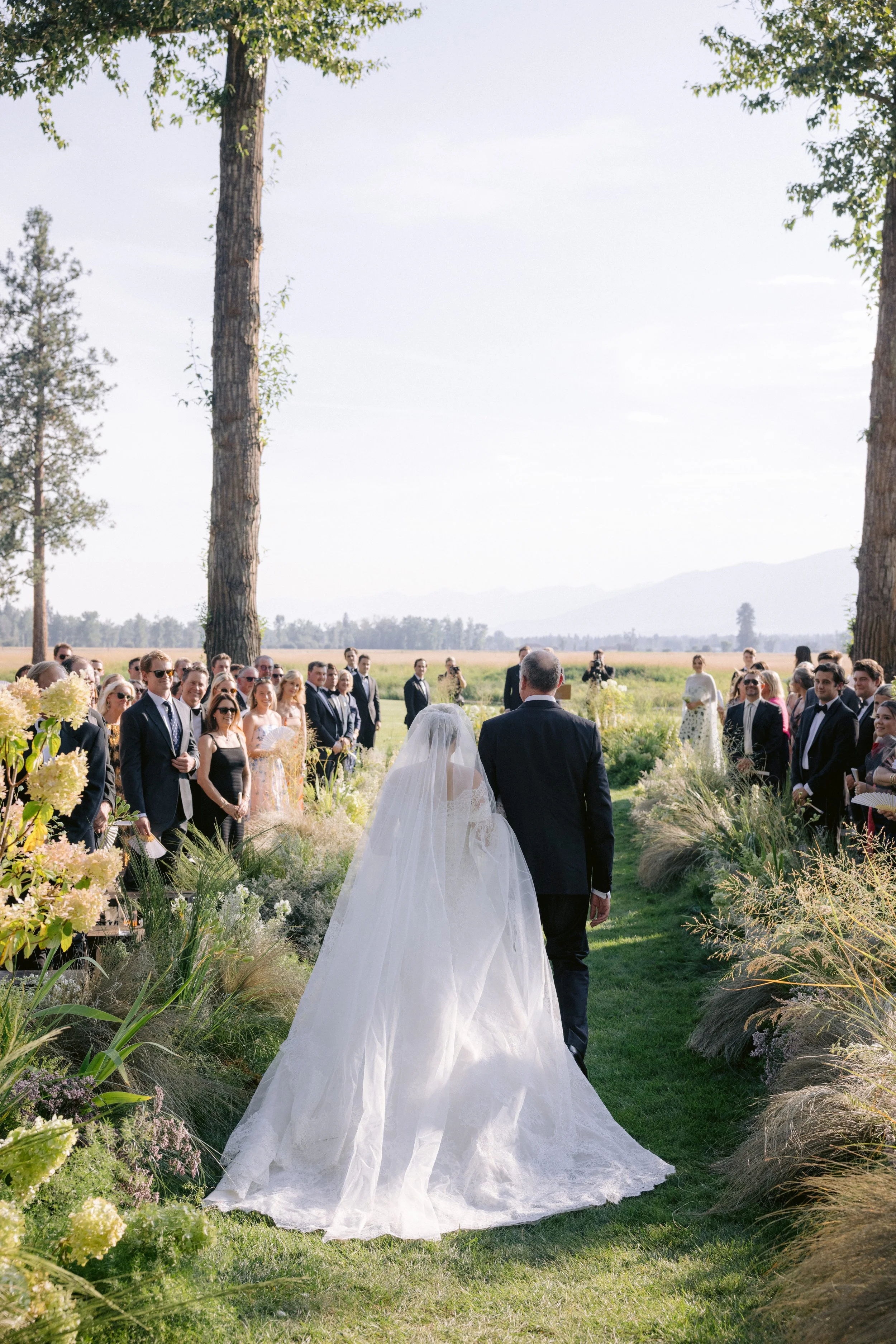 Laurie-Arons-Special-Events-outdoor-ceremony-montana.jpg
