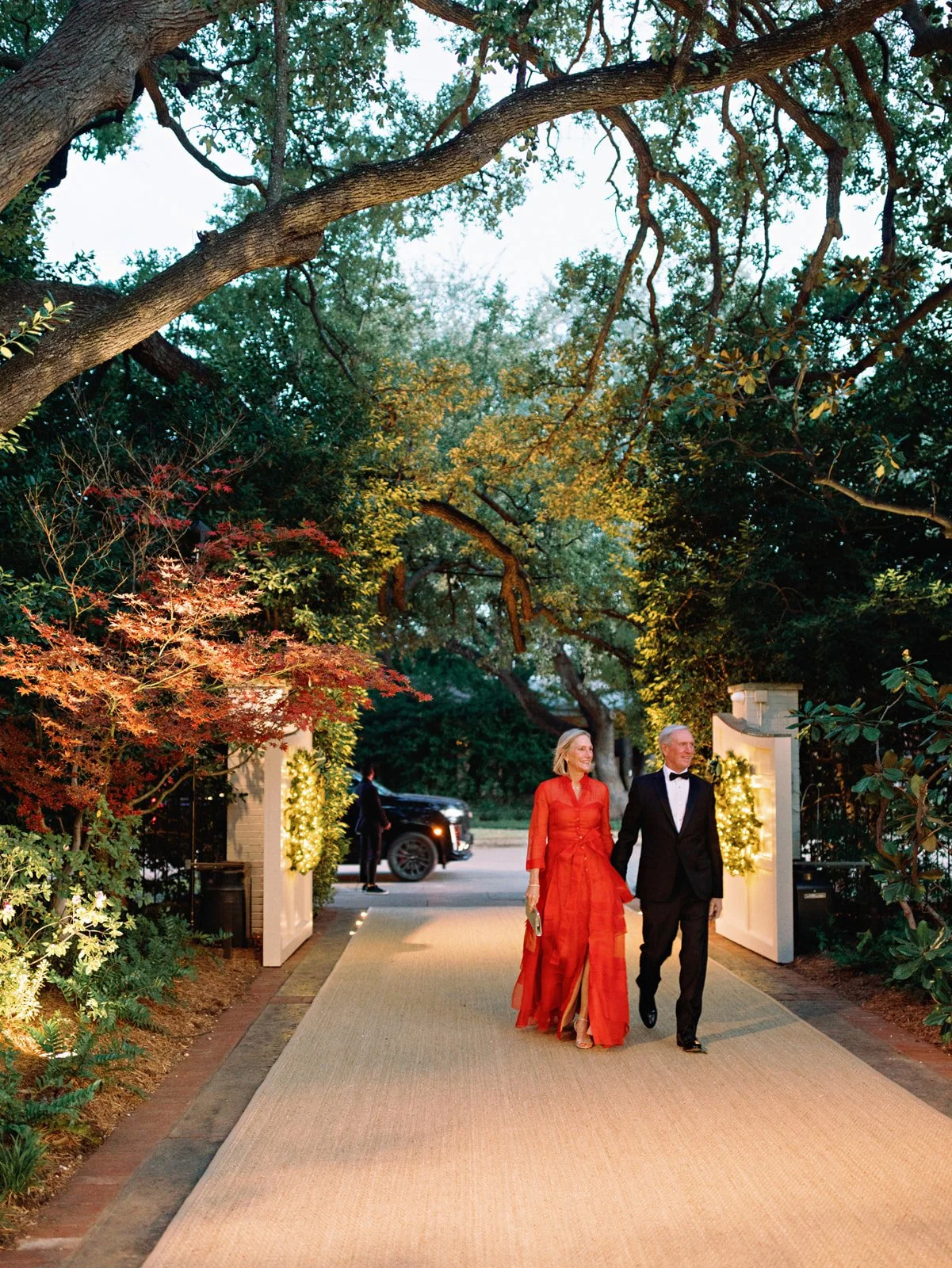 tented-wedding-starburst-chandeliers-long-tables.jpg