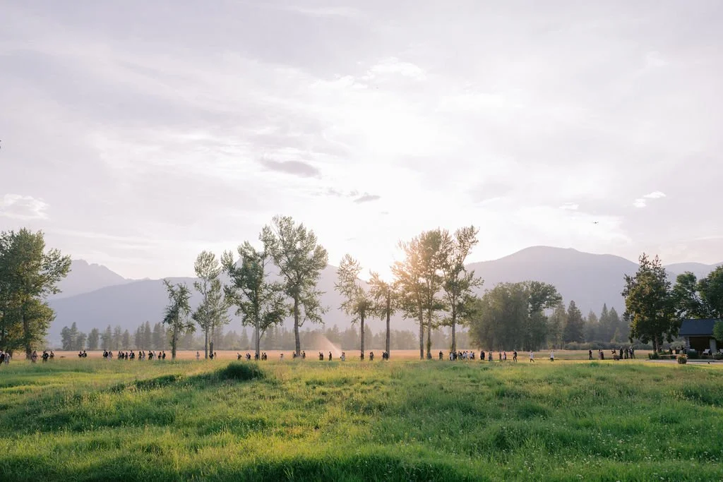 laurie-arons-special-events-montana-ranch-wedding-golden-hour-cottonwoods-mountain-backdrop-private-ranch-guests.jpg