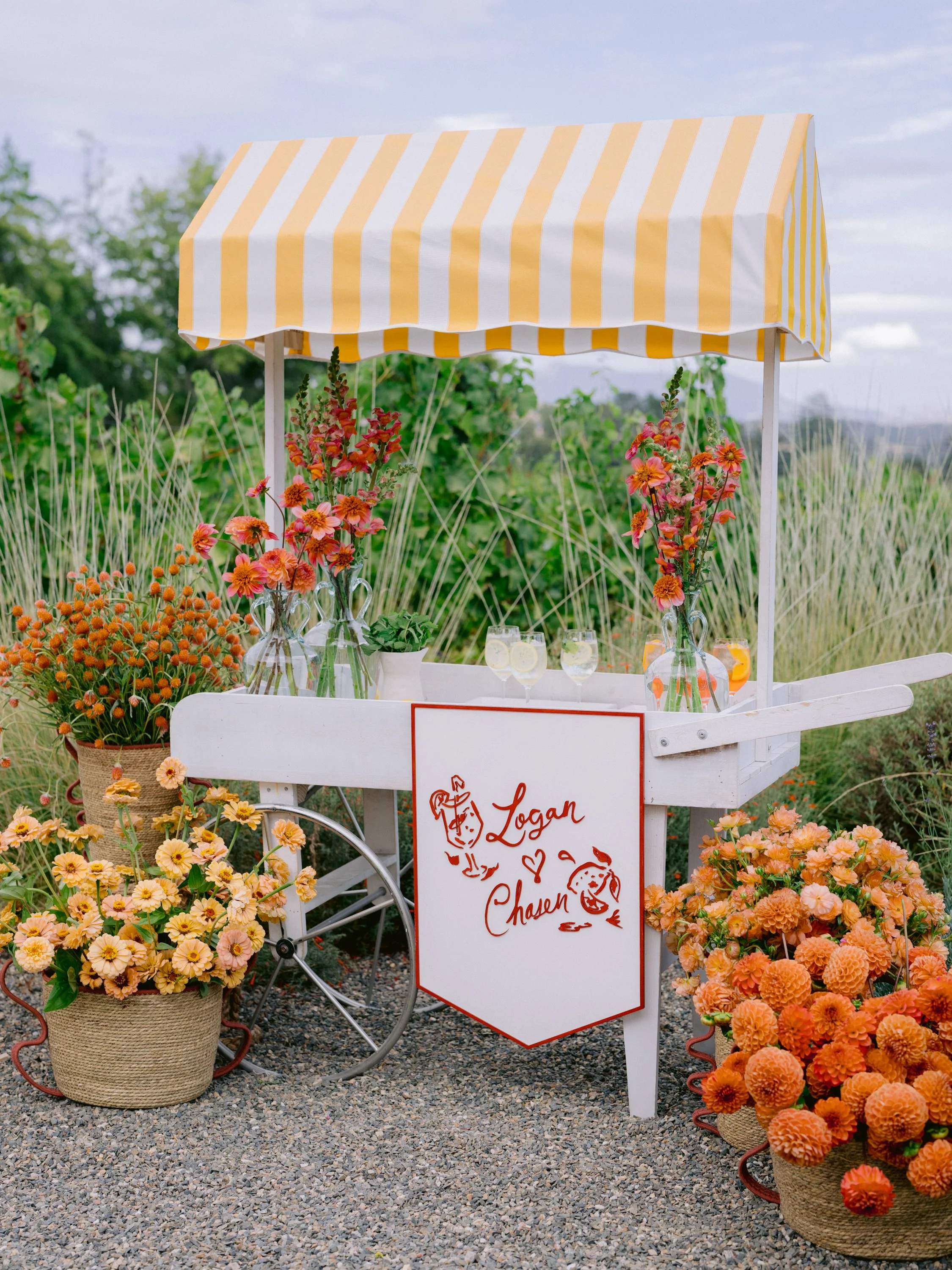 flowers-winery-wedding-welcome-party-drink-cart-logan-chasen_1.jpg