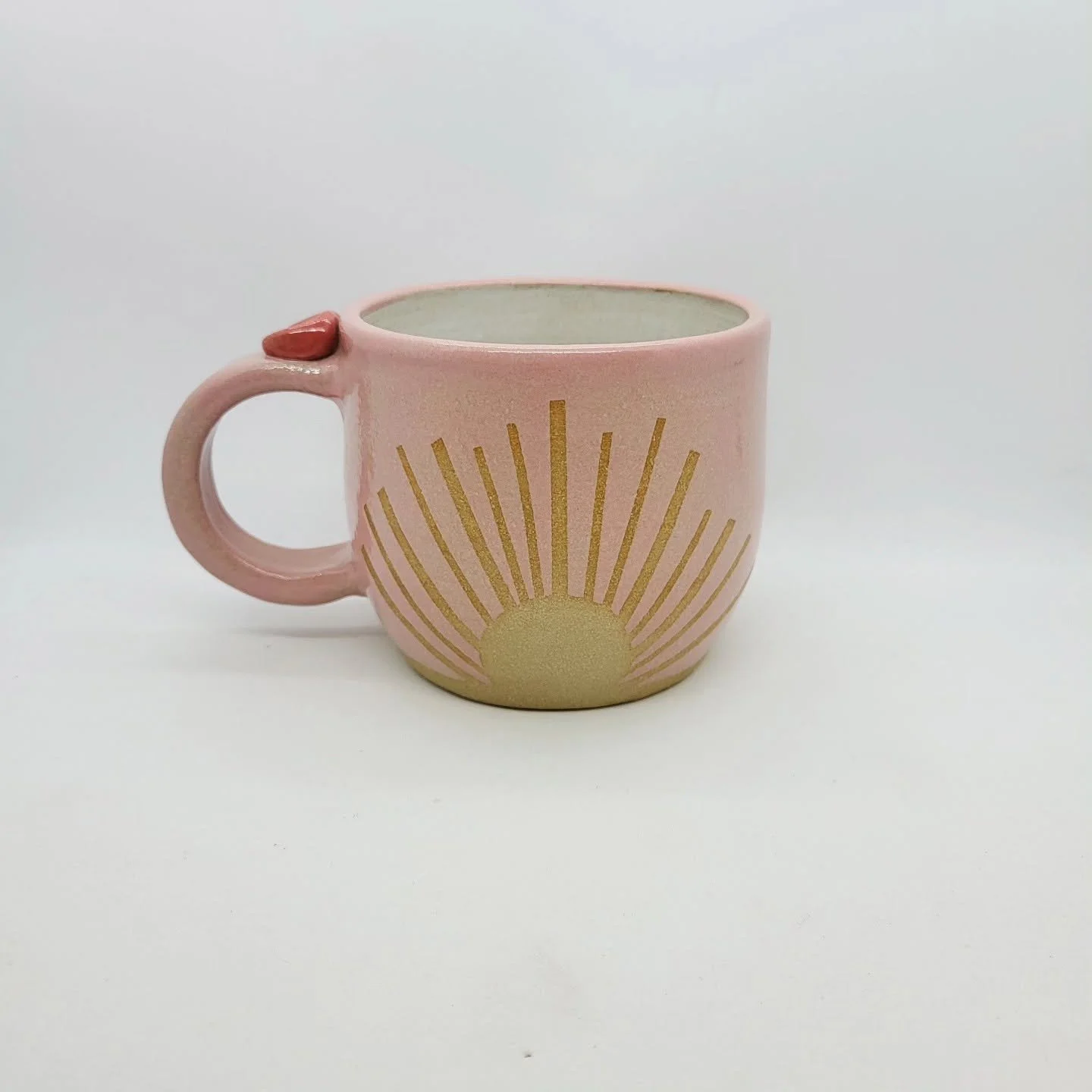 Mugs, mugs and more mugs