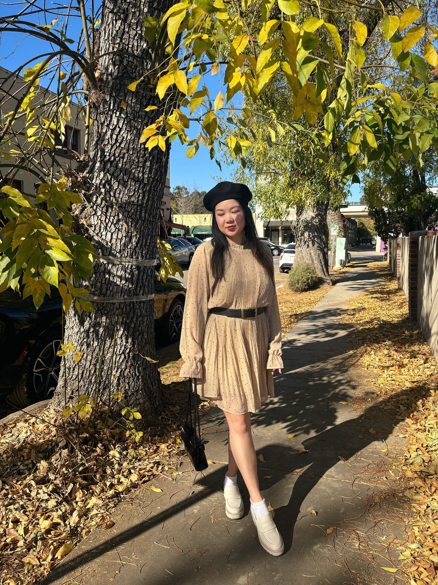 Fall feels in the air, happiness everywhere 🍂
.
.
.
.
#pintereststyle #fallinspo🍂 #fallootd🍁 #autumnstyles #autumnstyling #autumnootd #falloutfitinspiration #xoxo_tiana_xoxo