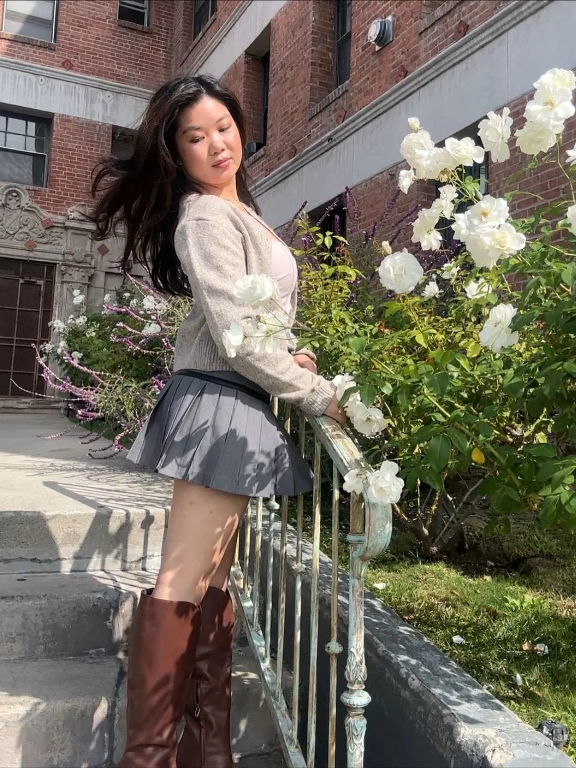 She goes where the flowers grow 🌸
.
.
.
.
.
#softgirloutfits #softgirlstyle #falloutfits🍂 #autumnoutfitideas #autumnoutfits #autumnoutfitinspo #autumnootd #autumn🍁🍂 #xoxo_tiana_xoxo