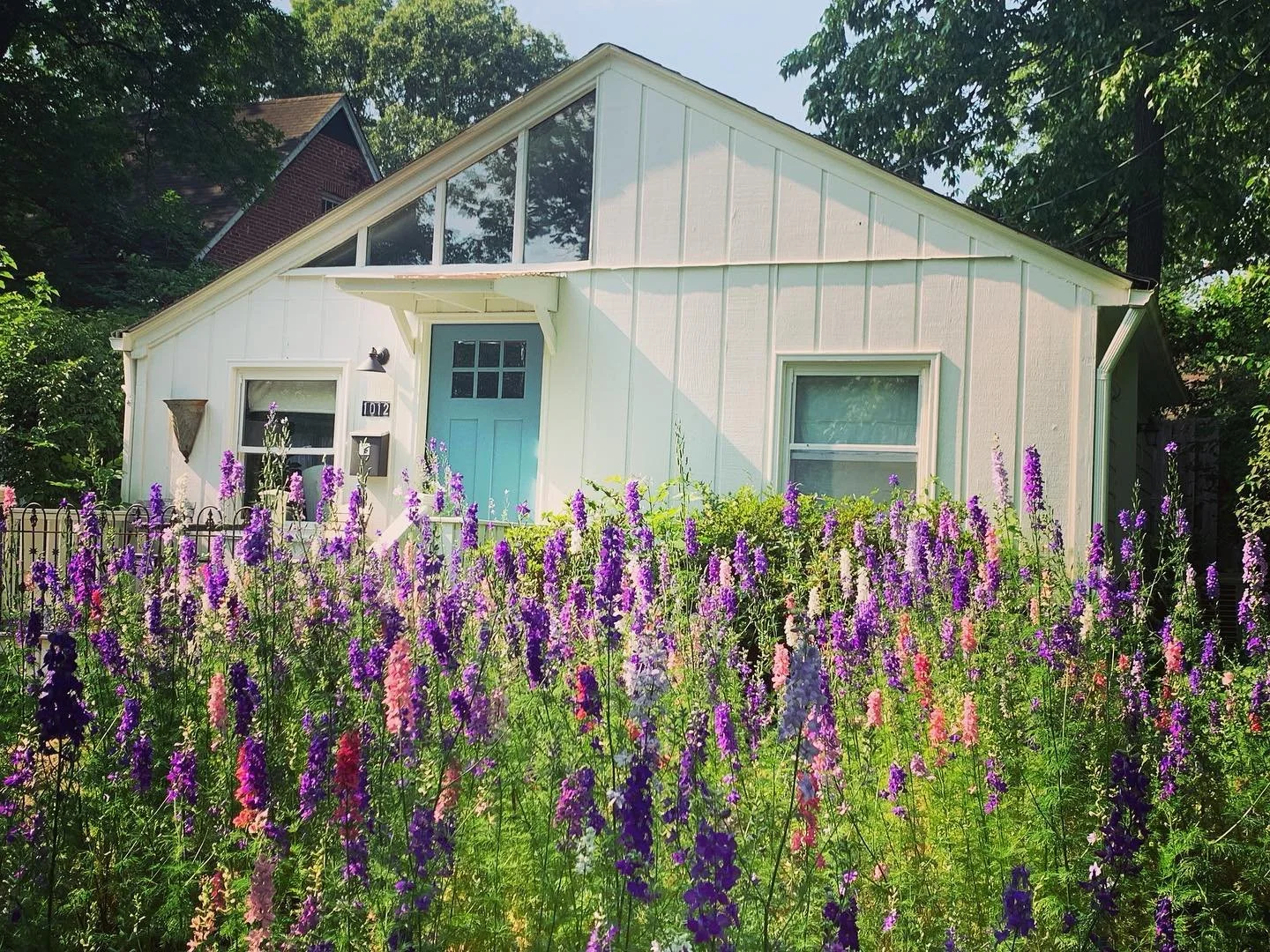 The Myrtle Cottage is also an Airbnb - see linktr.ee in bio!