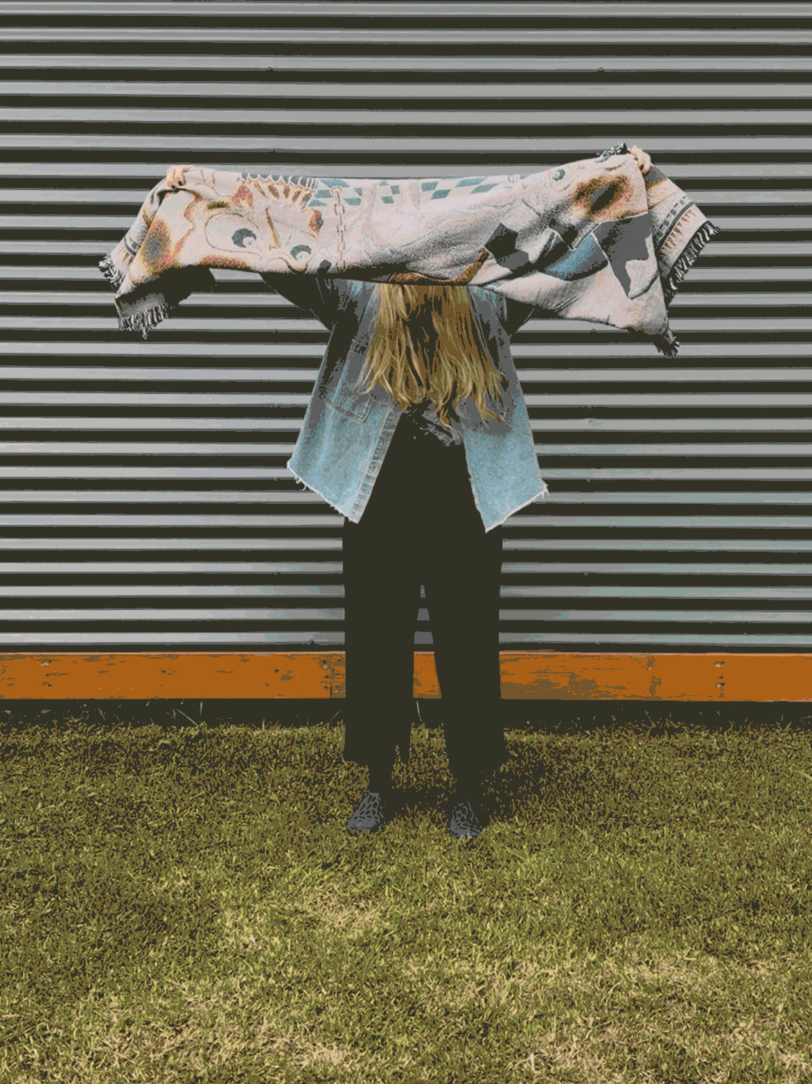 1.AmyJeanArt_SPACE-FLOWER_Tapestry3-copy.gif