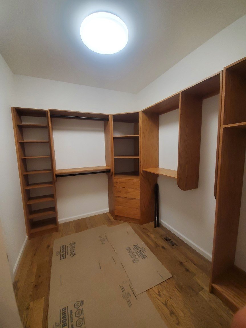 closet18.jpg