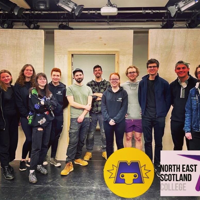 Last week we had the pleasure of teaching up at @nescollege with the @nescolperformingarts students, giving them a taste of sustainable set construction. 

It was great to meet such an amazing bunch of future production professionals and we can't wai