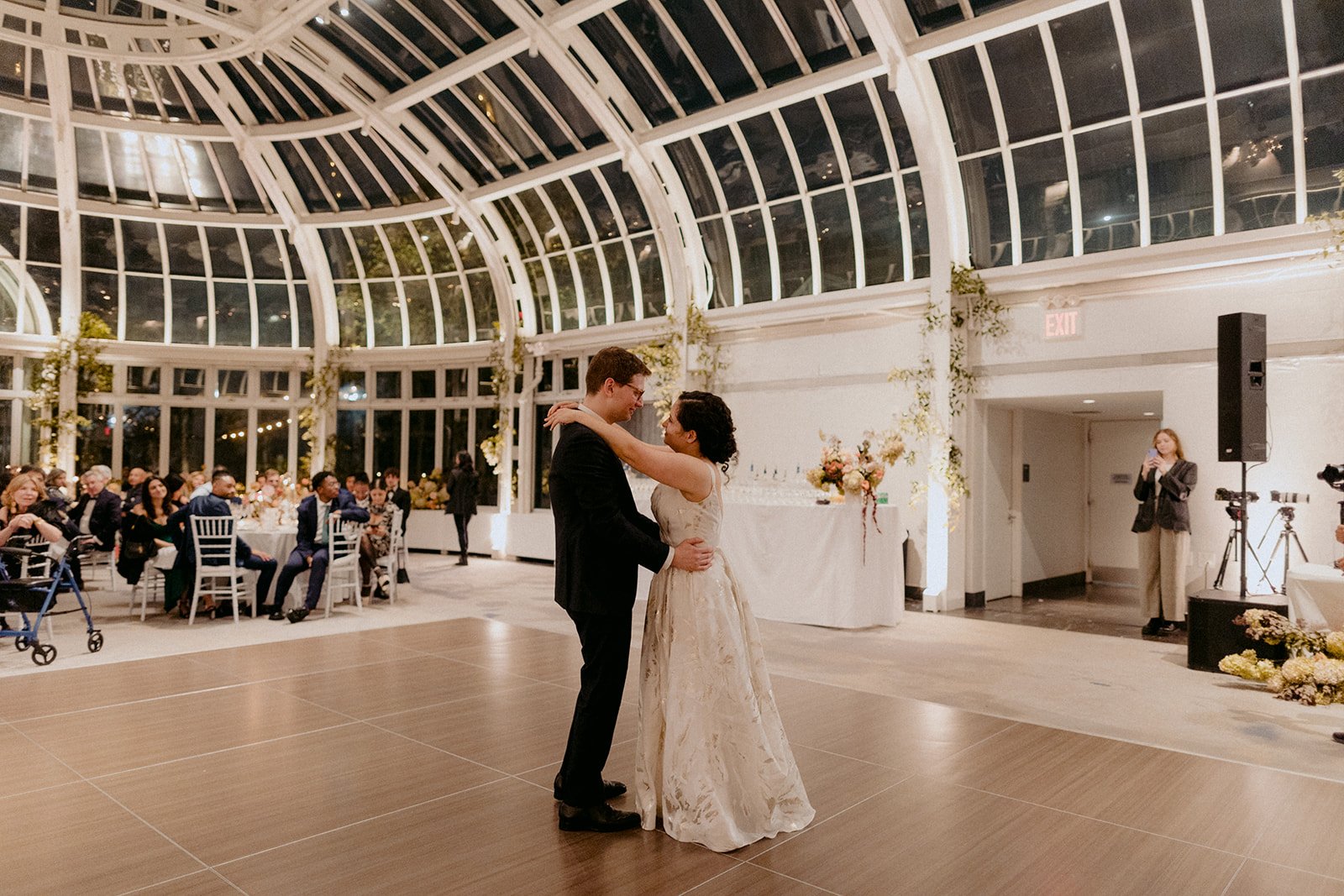 Fall Jewish wedding in Brooklyn, NY | BLB Events | Eryc Perez de Tagle | Brooklyn Botanic Garden | Wedding Planner 