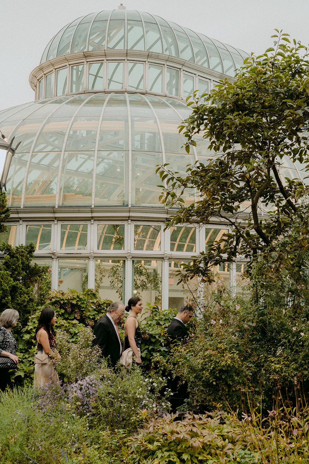 Fall Jewish wedding in Brooklyn, NY | BLB Events | Eryc Perez de Tagle | Brooklyn Botanic Garden | Wedding Planner 