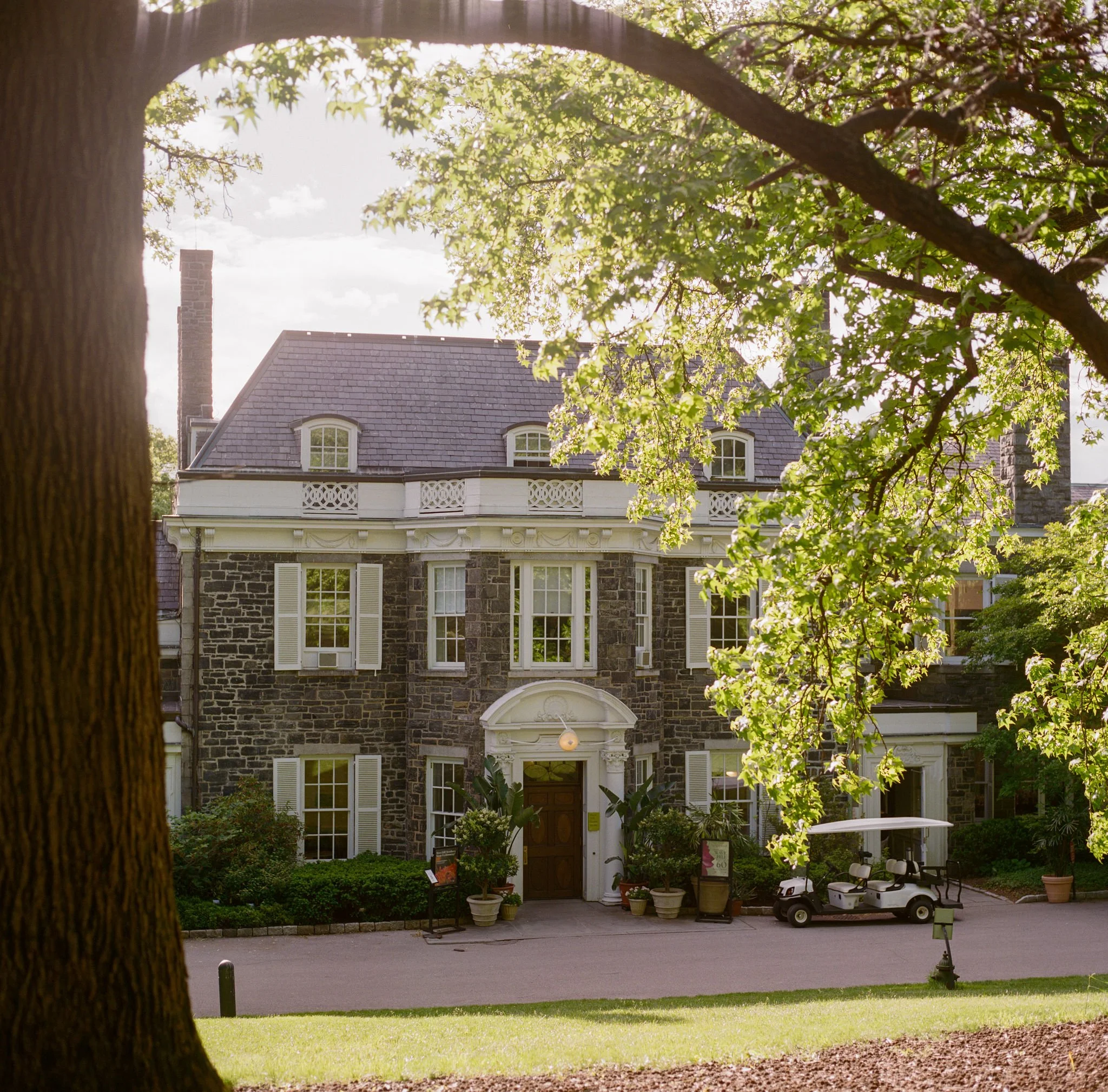 BLB Events_NYC Wedding Planner_Wave Hill Wedding_Sasithon Photography