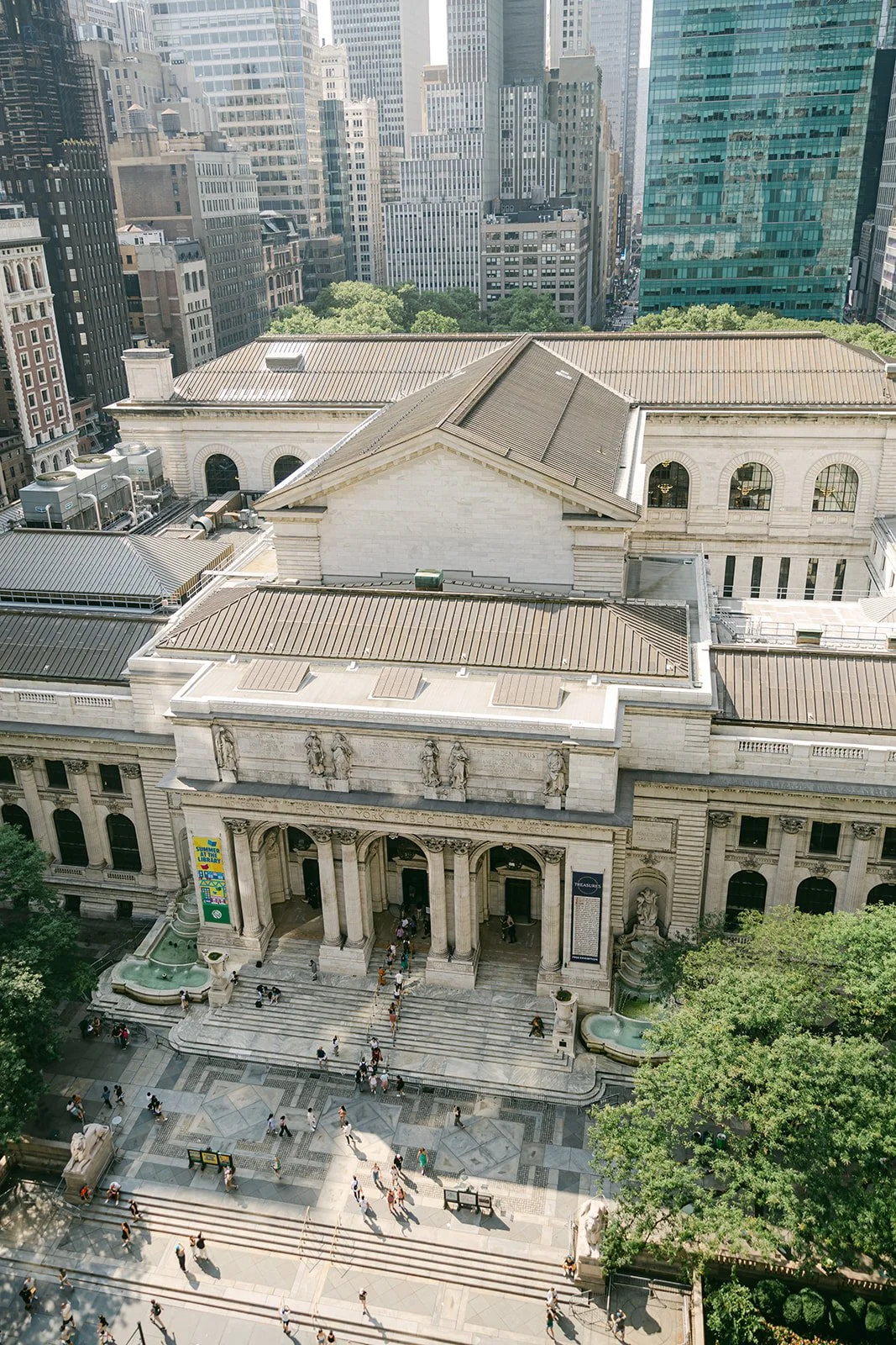 BLB Events NYC Wedding Planner_NYPL Wedding_Laura Foote Photography_Becca &amp; Tyler's Timeless New York Public Library Wedding