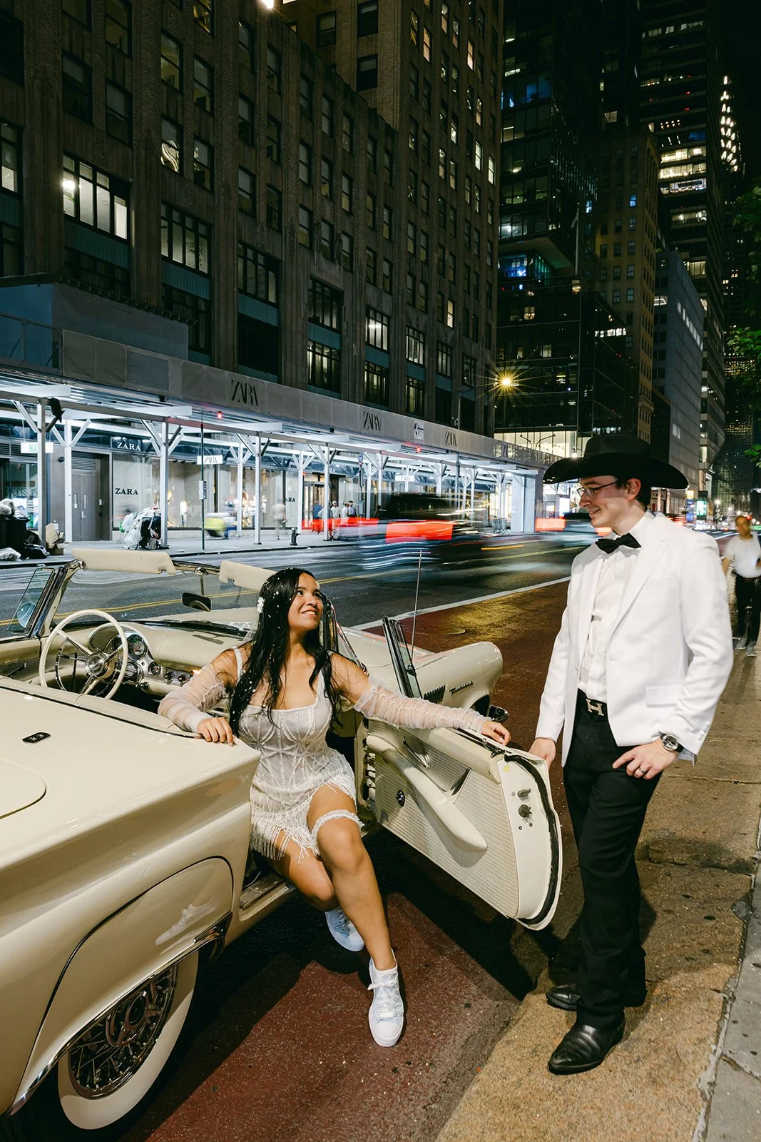 BLB Events NYC Wedding Planner_NYPL Wedding_Laura Foote Photography_Becca &amp; Tyler's Timeless New York Public Library Wedding